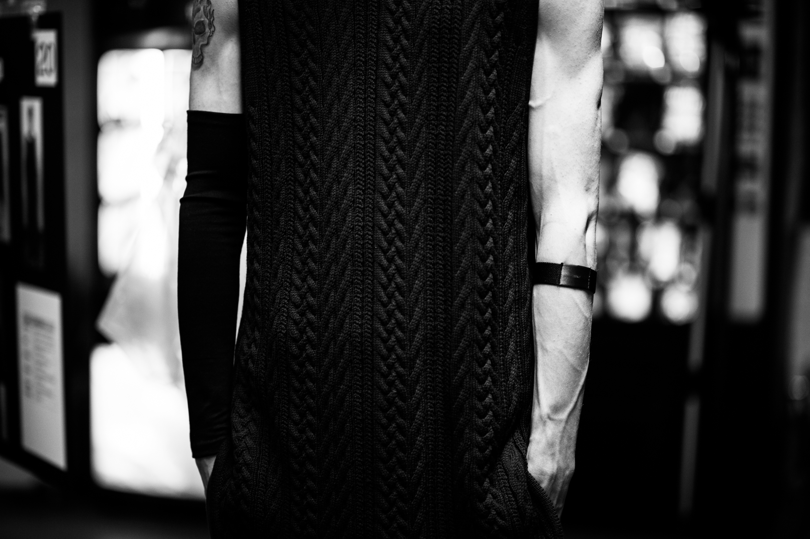Male model wearing black clothes