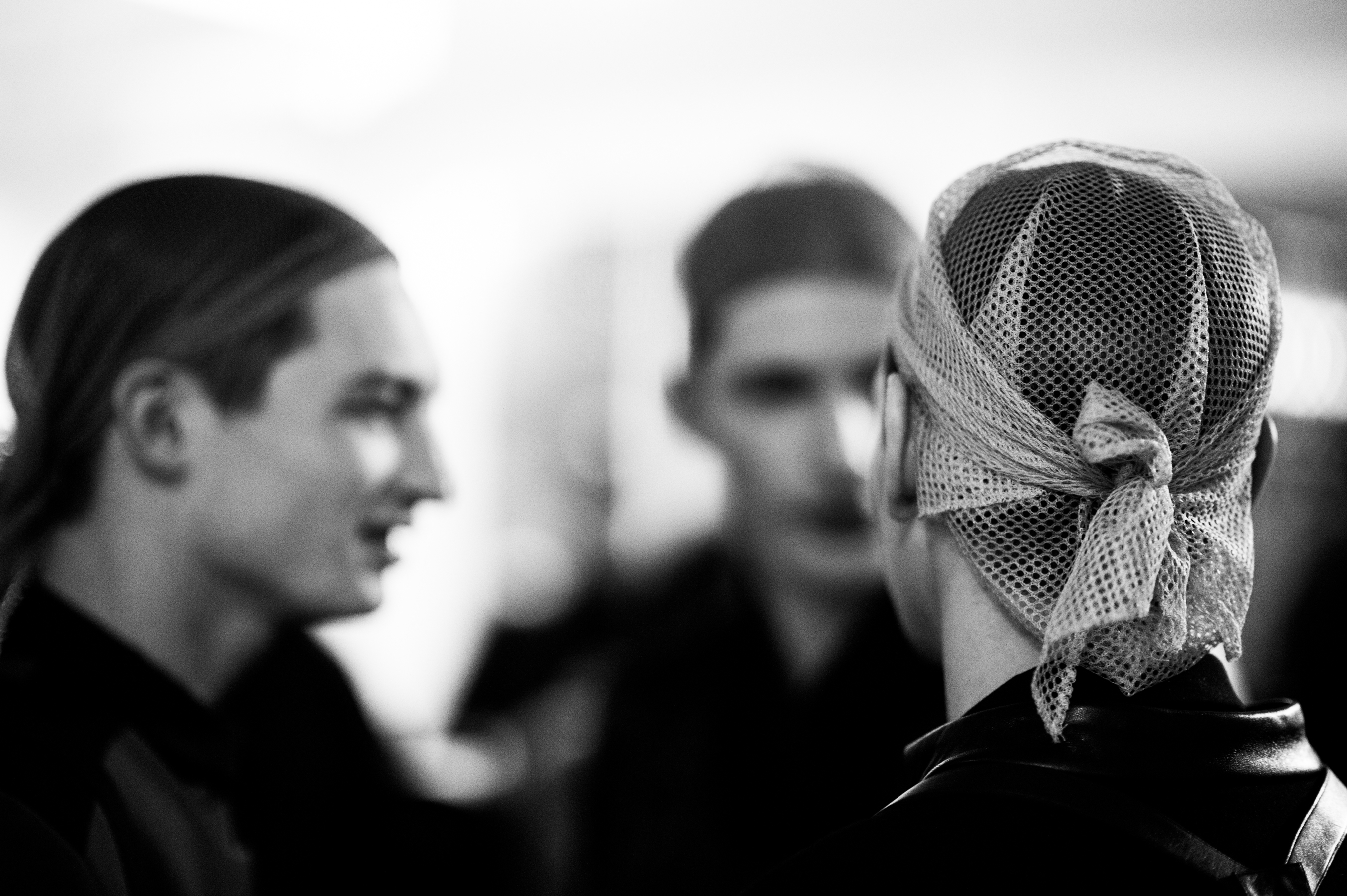 Models-Backstage-Before-Fashion-Show