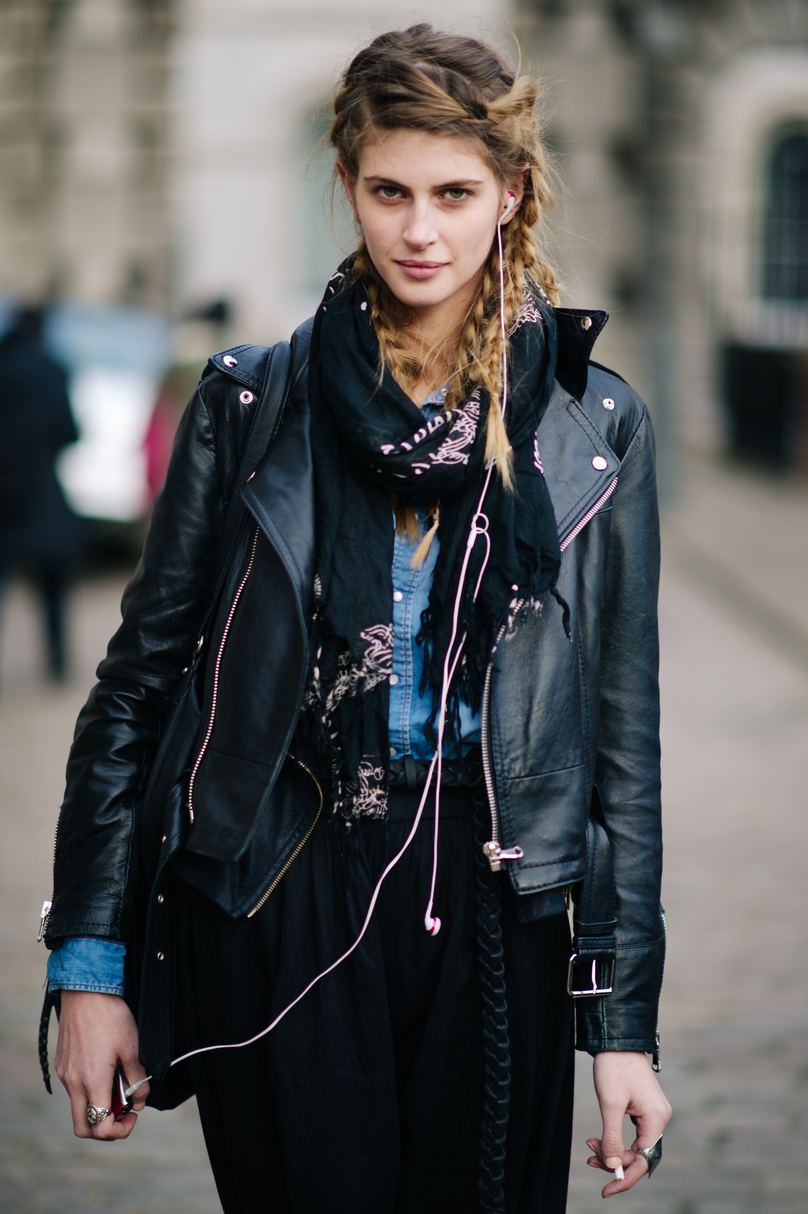 Model-Exiting-Fashion-Show-LFW