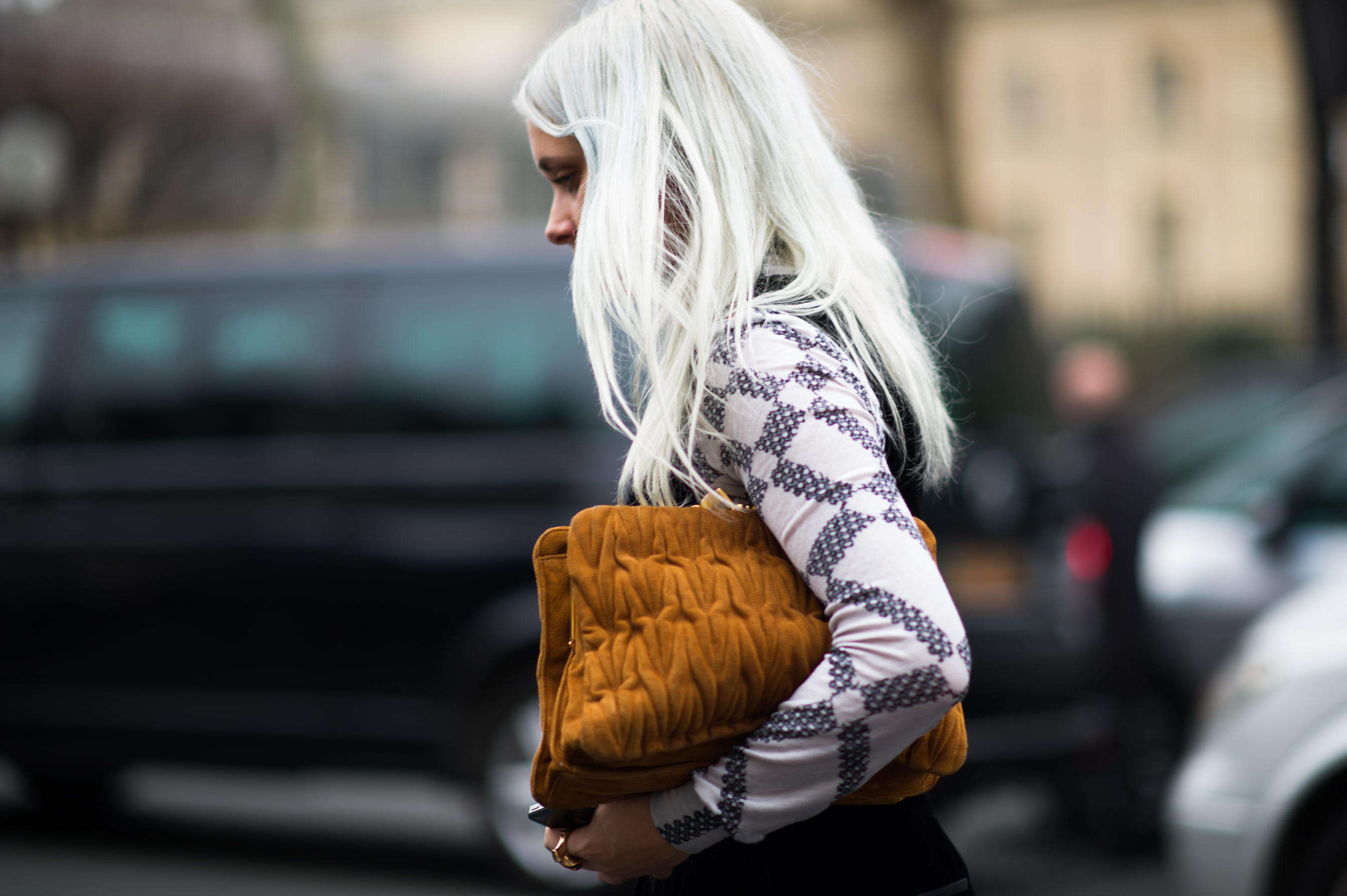 Blonde-Hair-Before-Fashion-Show