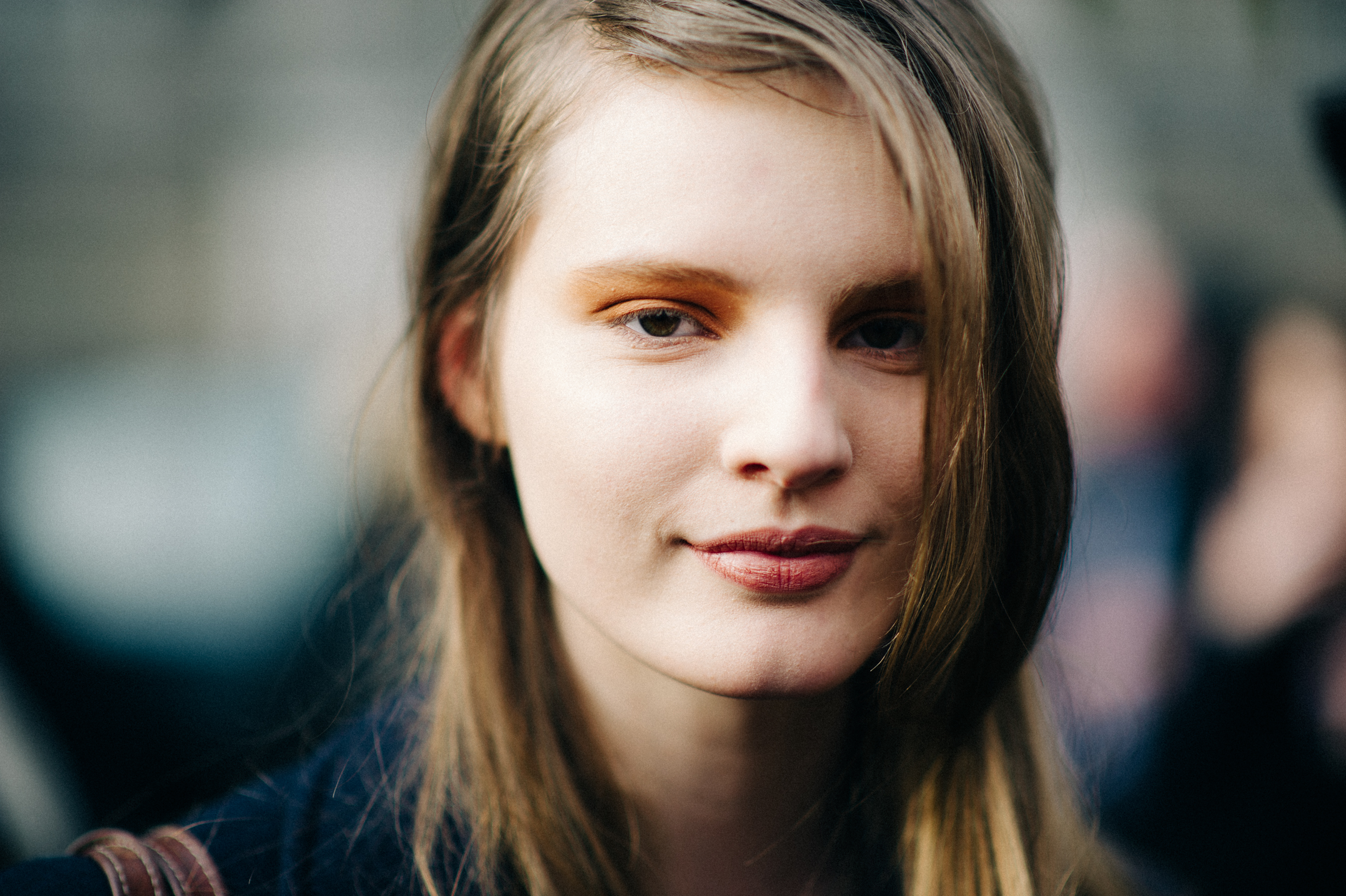 Model-Portrait-Maison-Ville-Show