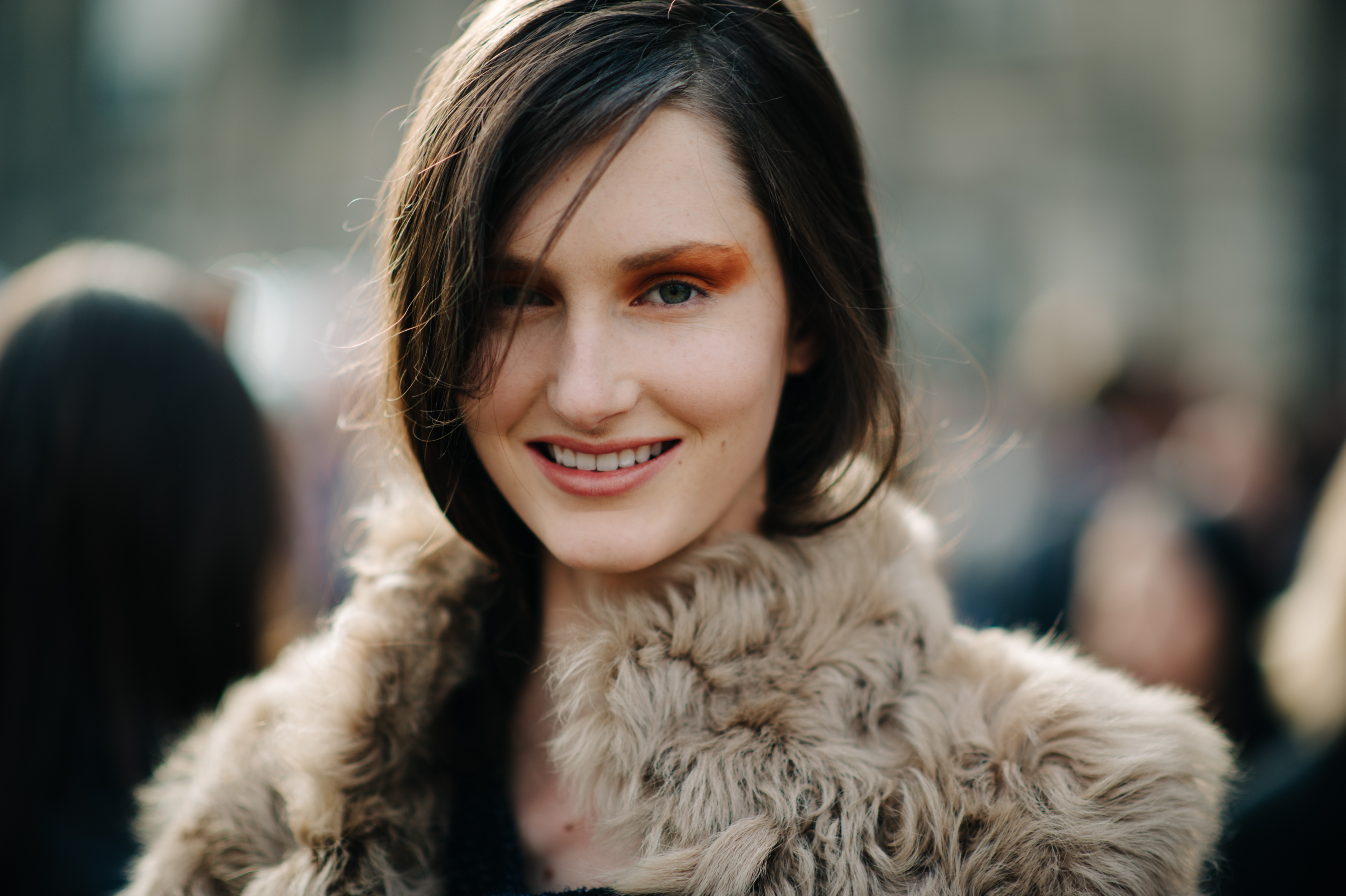 Model-Orange-Eyeshadow-After-Show