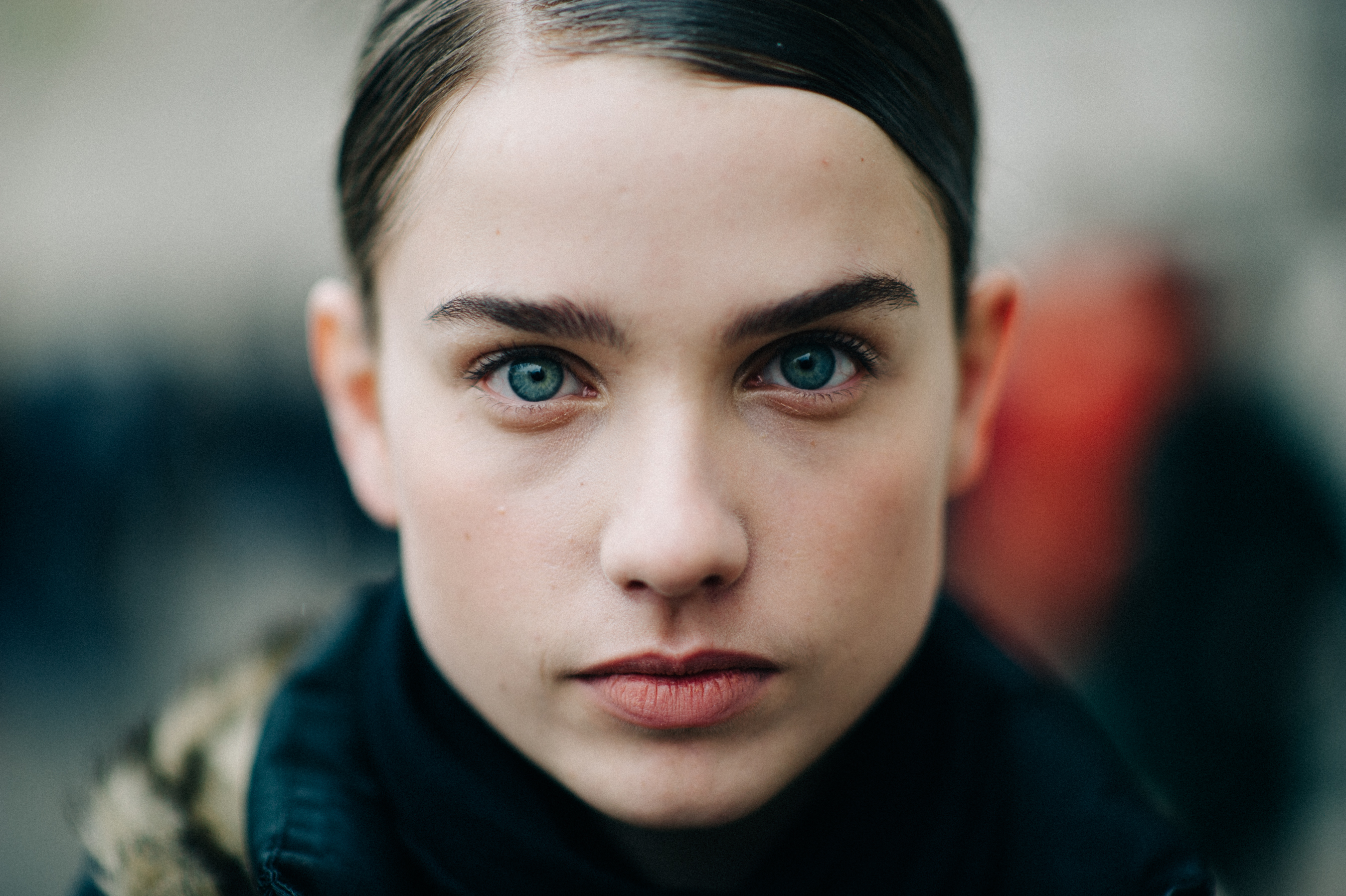 Model-Twins-Tuileries-PFW-Fashion