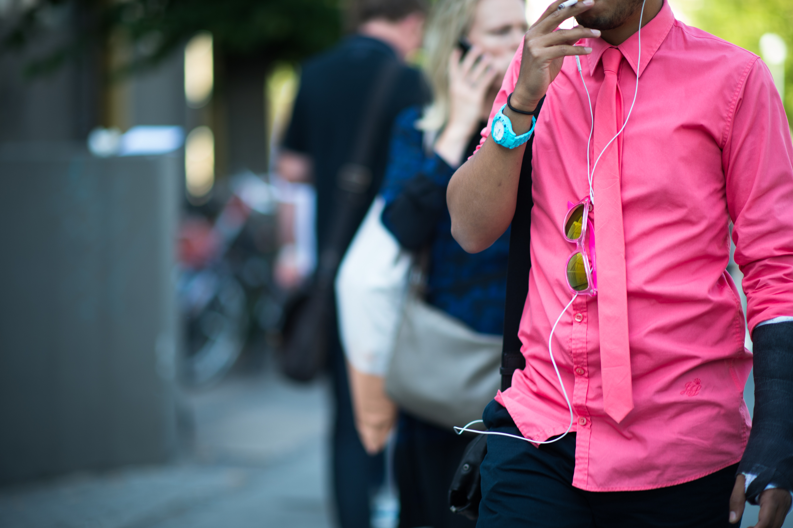 Pink-Shirt-Magenta-Tie-CPHFW