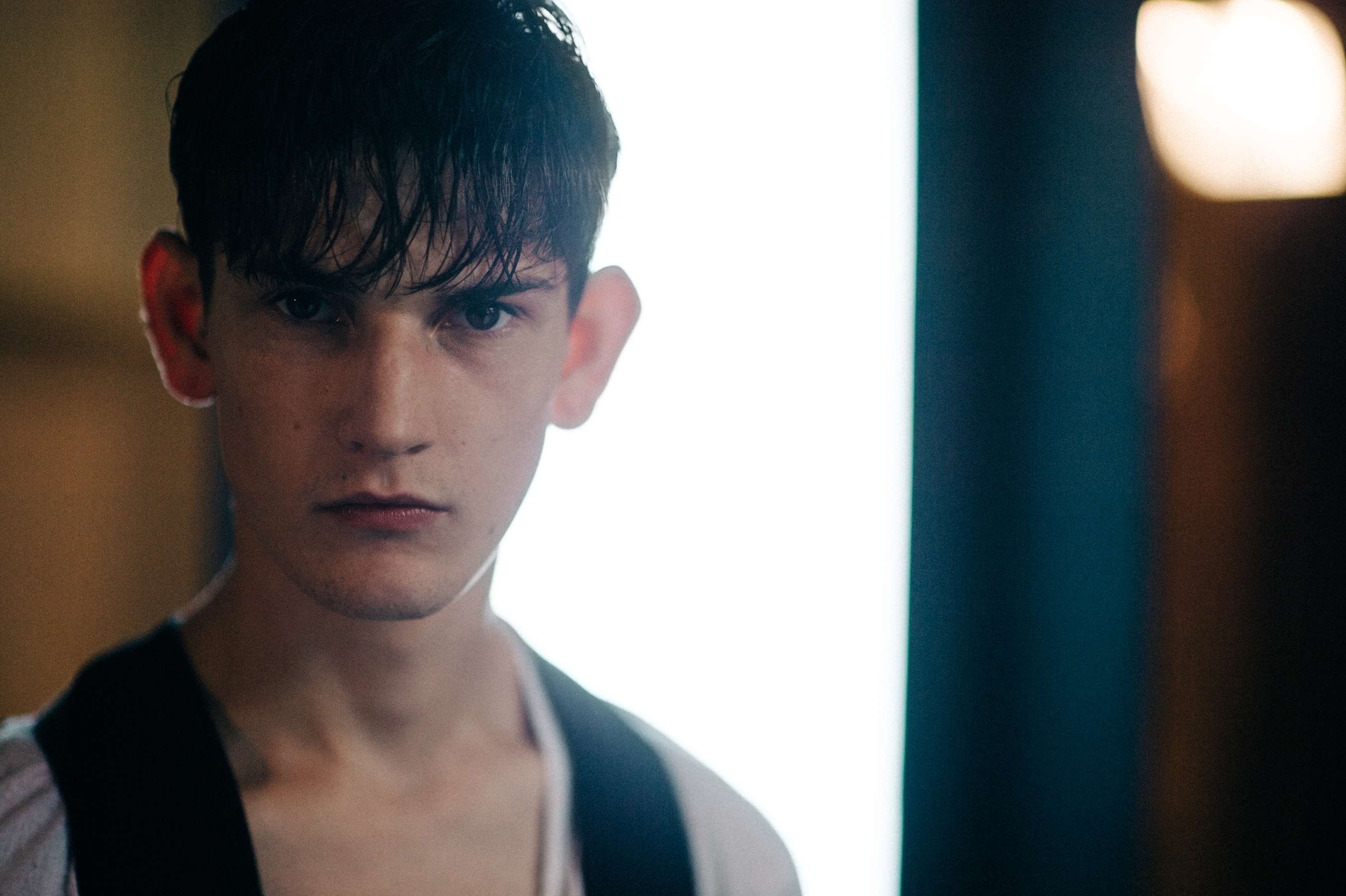 Male-Model-Backstage-Before-Show