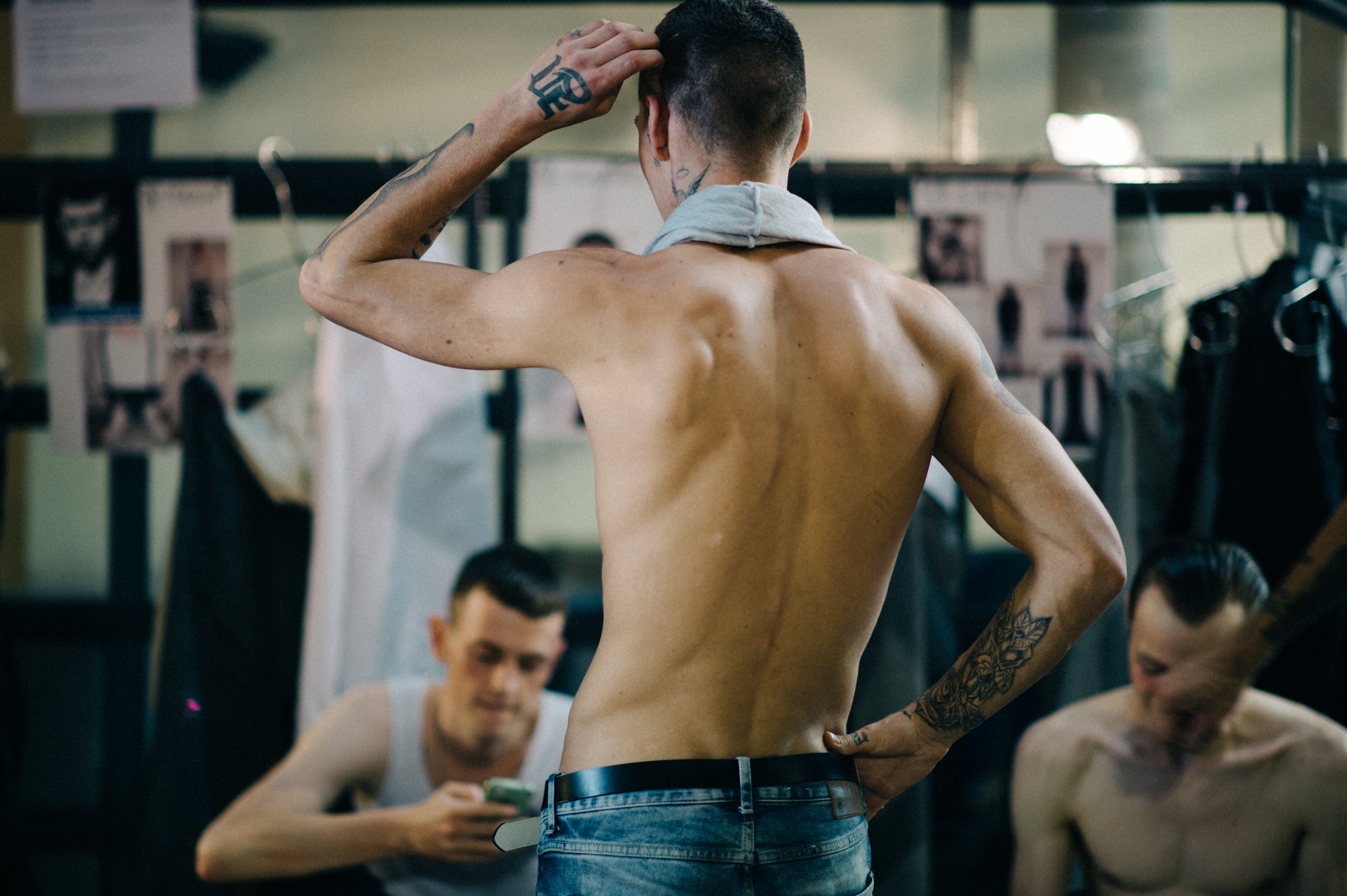 Male-Model-Shirtless-Before-Show