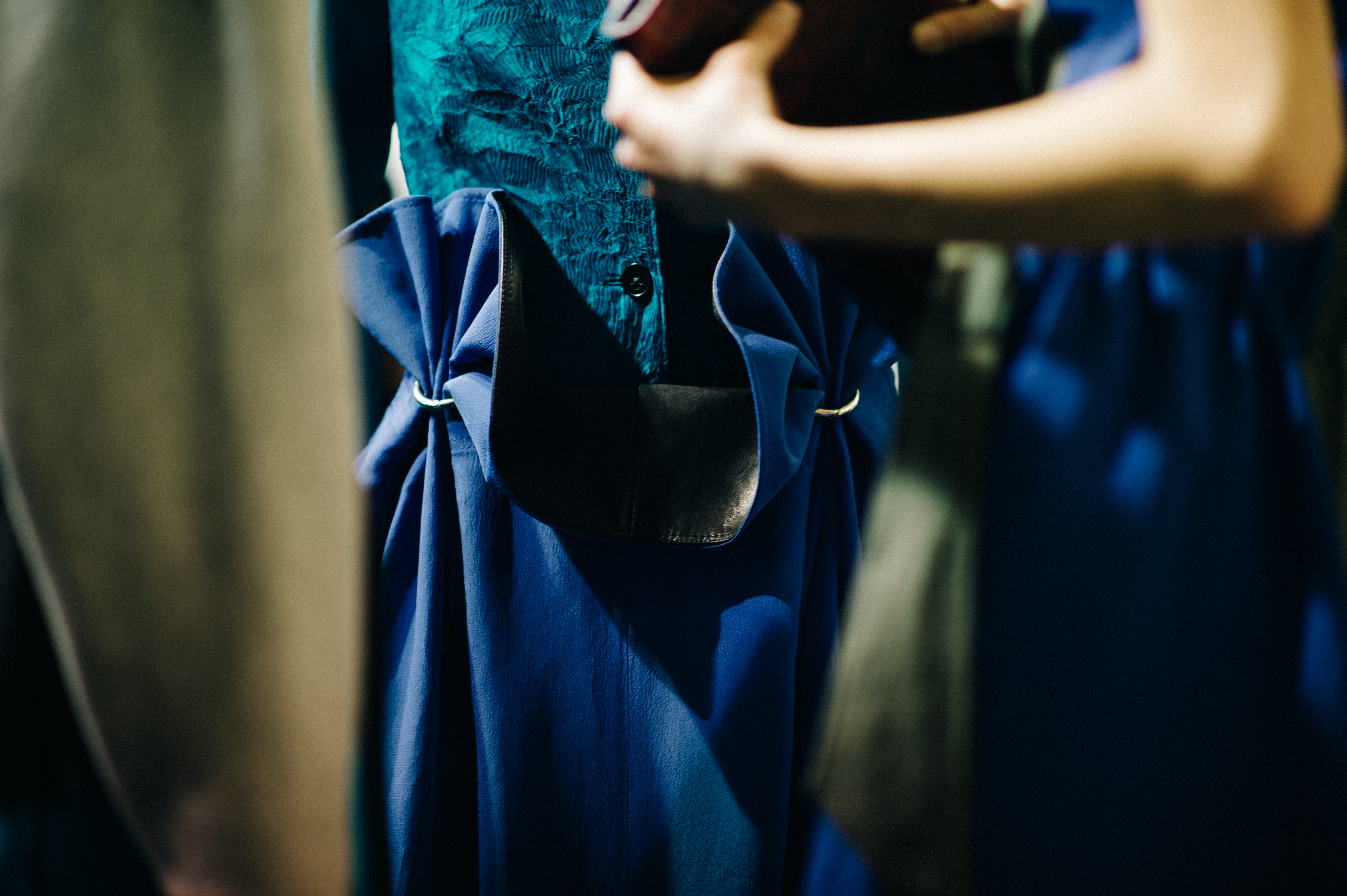 American-Model-Gathered-Trousers-Detail