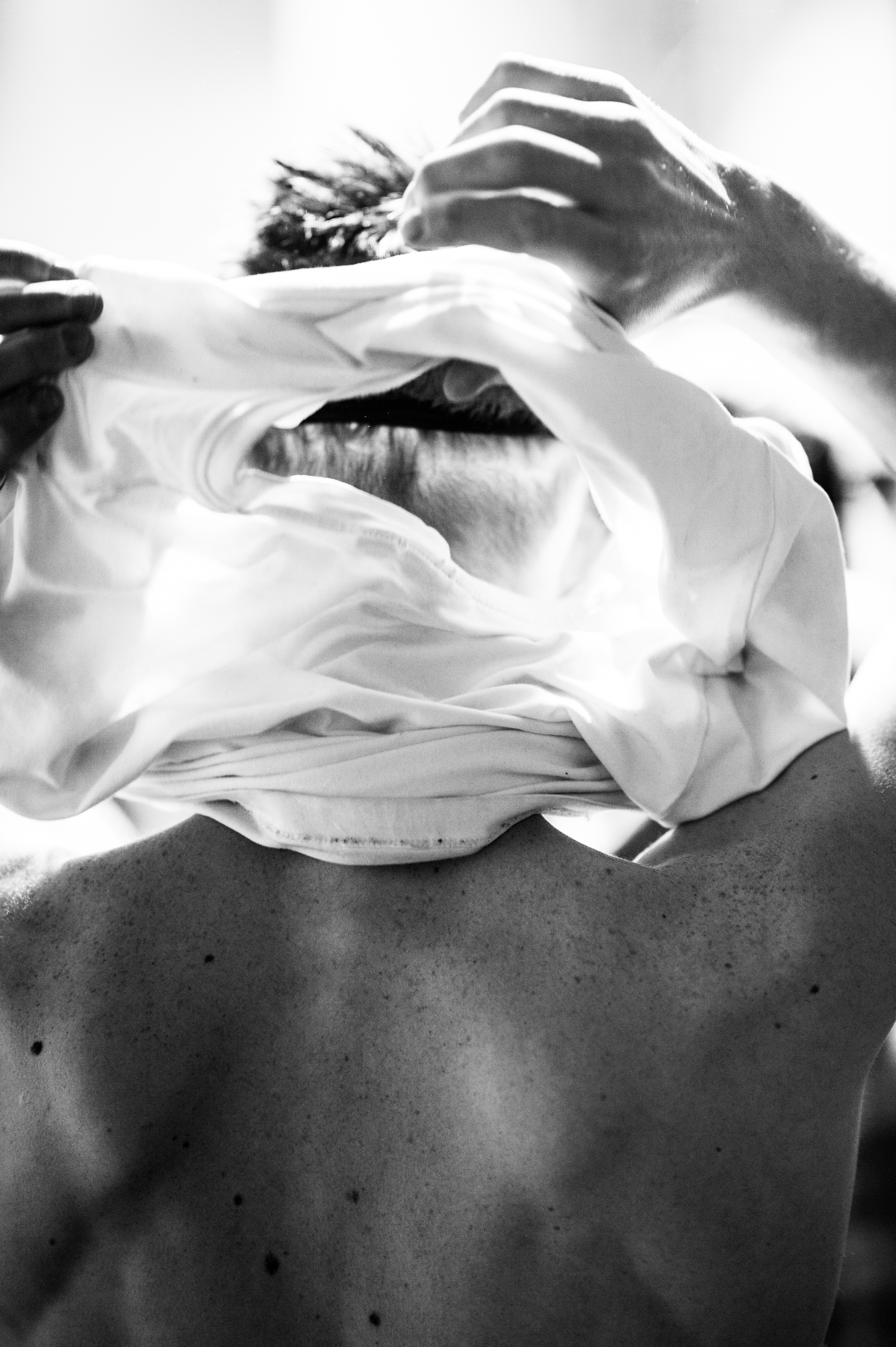 Male-Model-White-Shirt-Shirtless