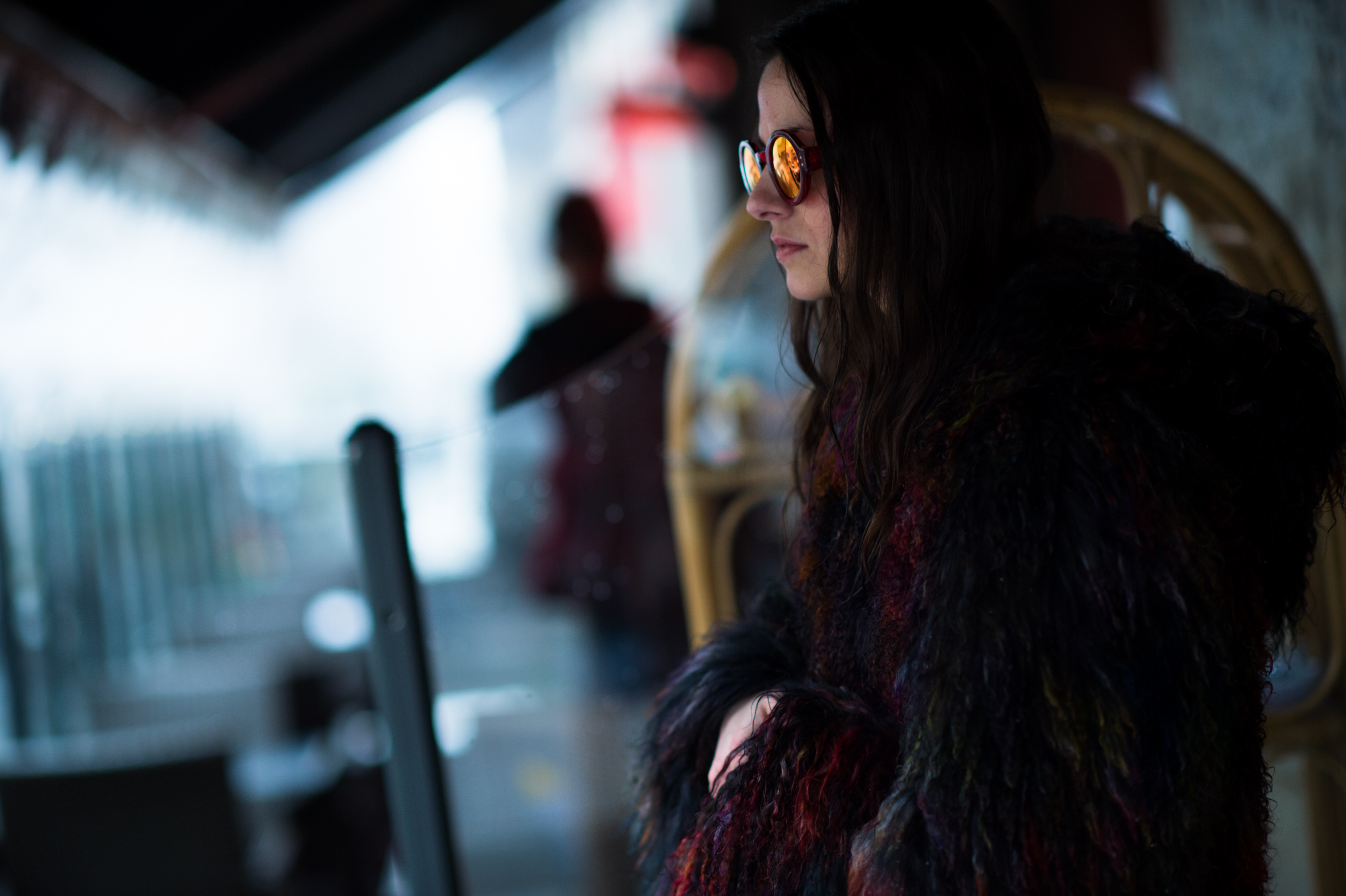 FashionVibe-Blogger-Red-Mirror-Sunglasses