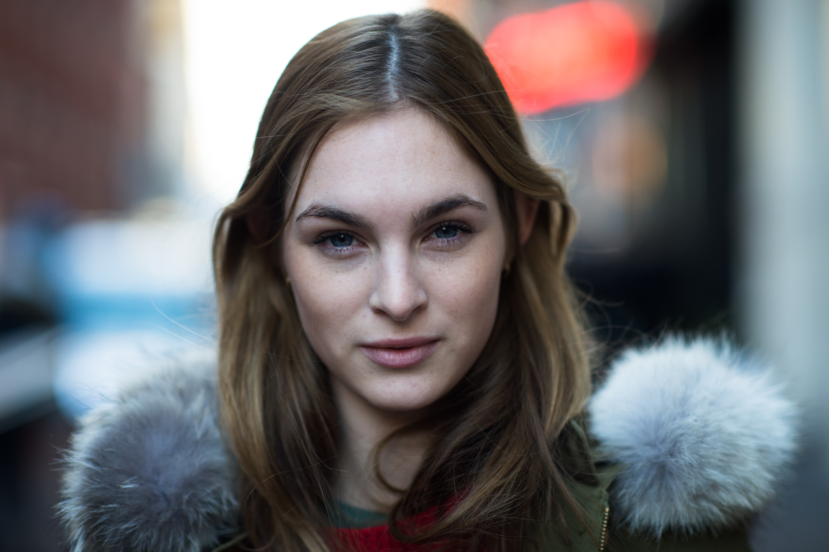 Model-Portrait-Grey-Fur-Collar