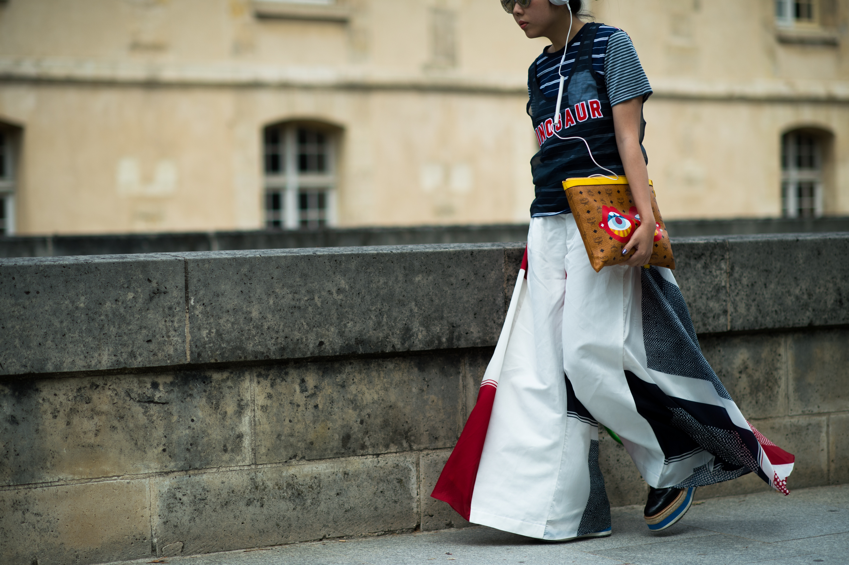 Susie Bubble walking white red pants