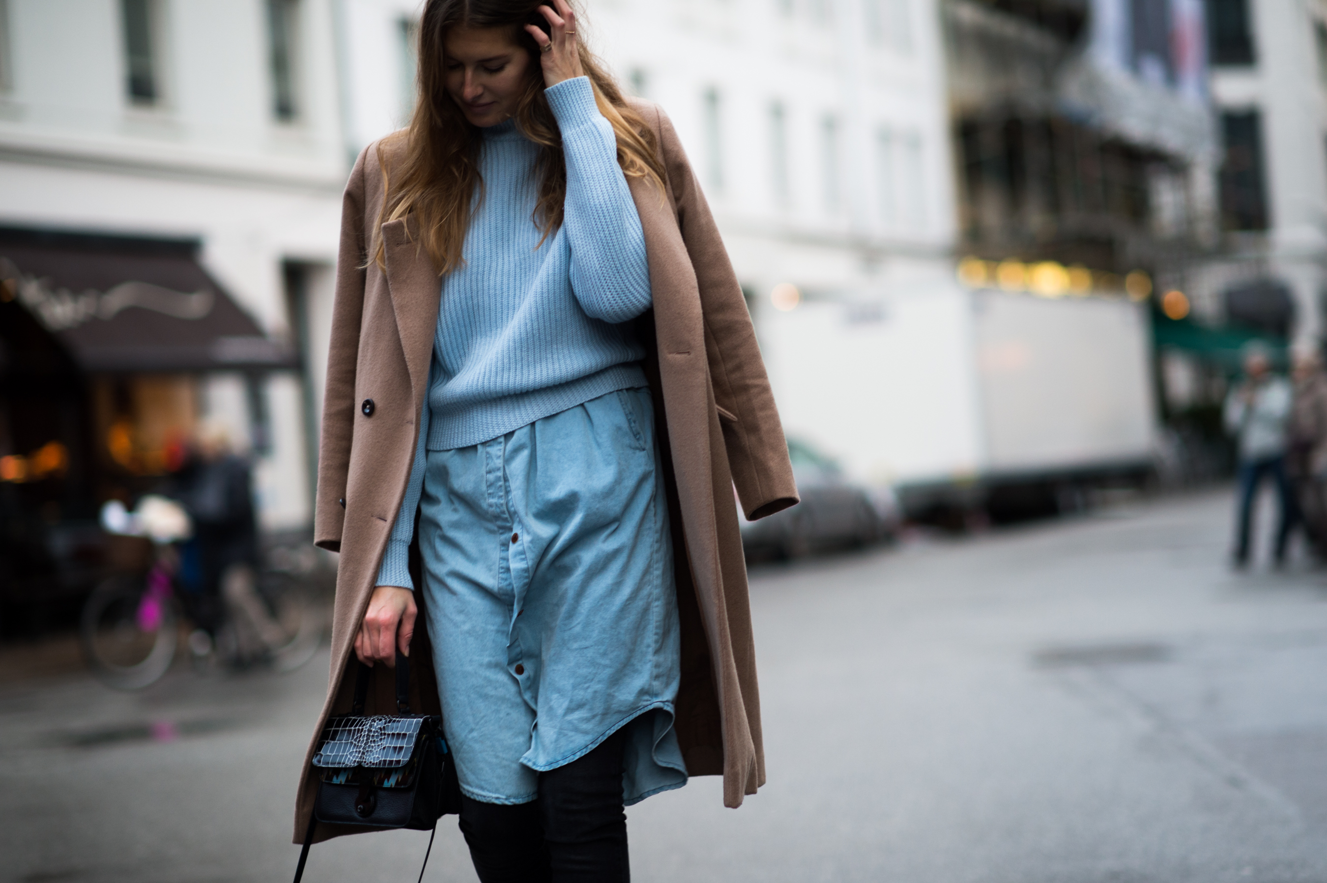 Danish blogger wearing camel and denim