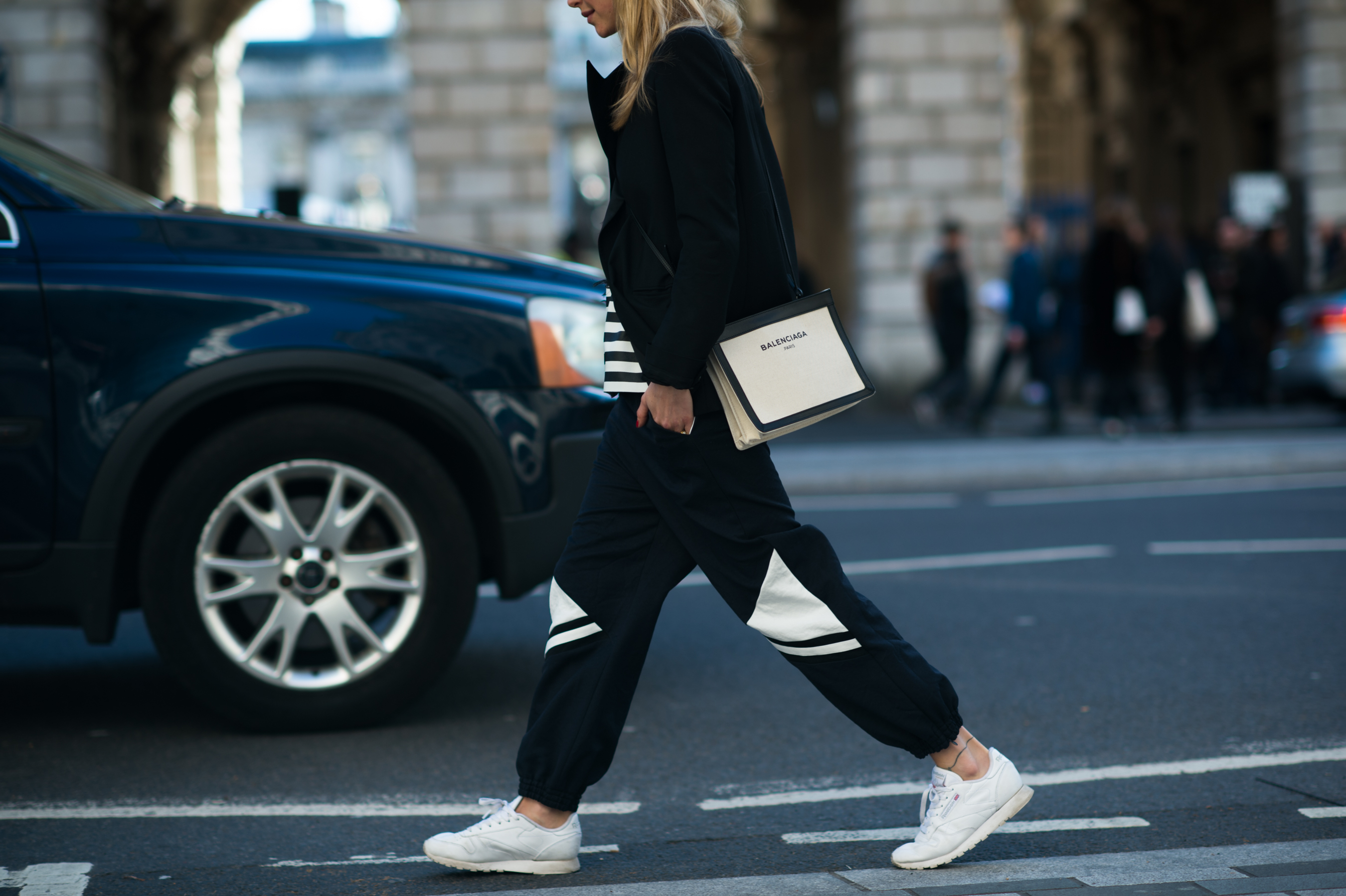 Danish bloggers wearing Navy Blue and white