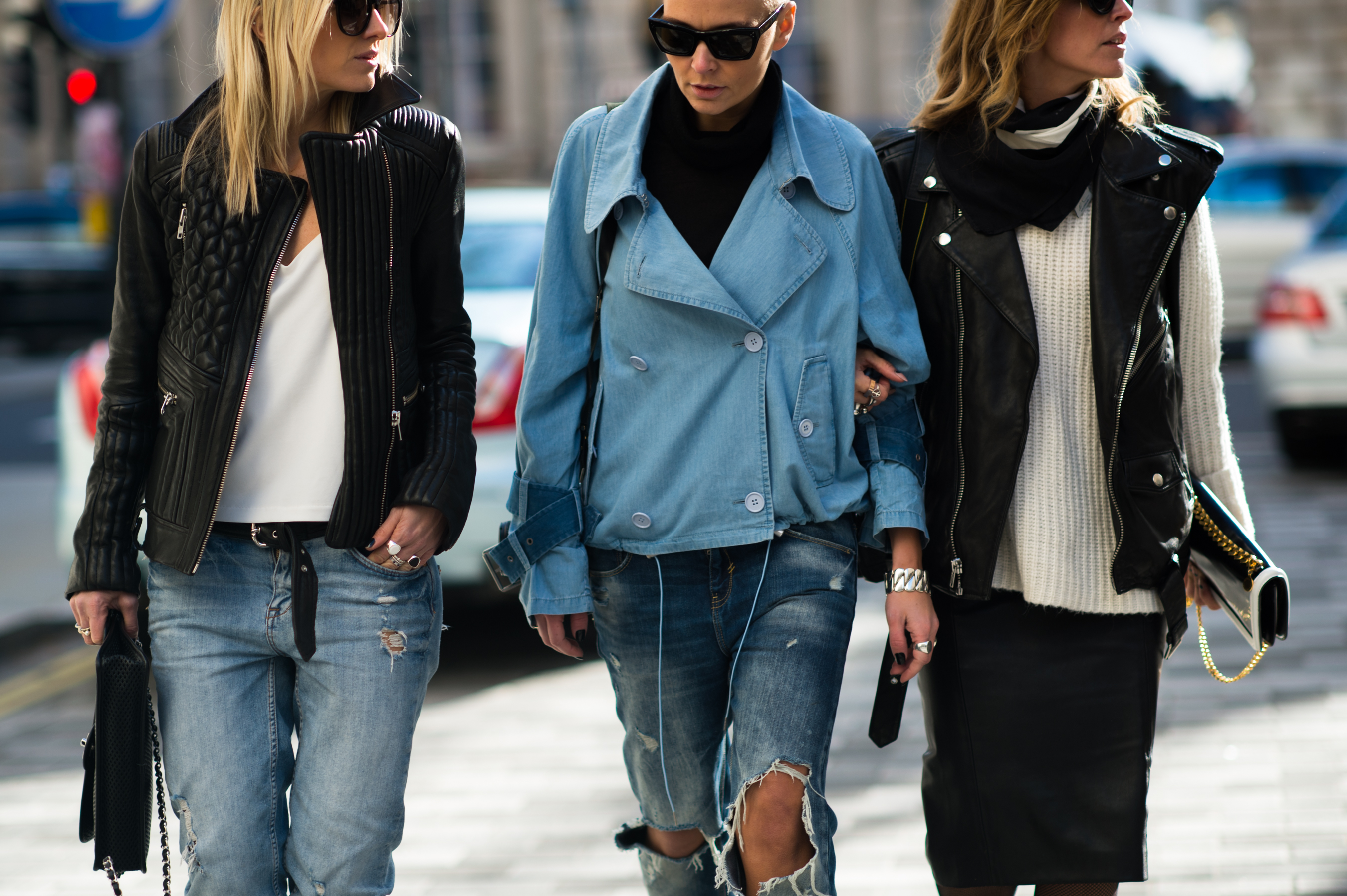 Three Norwegian women in England