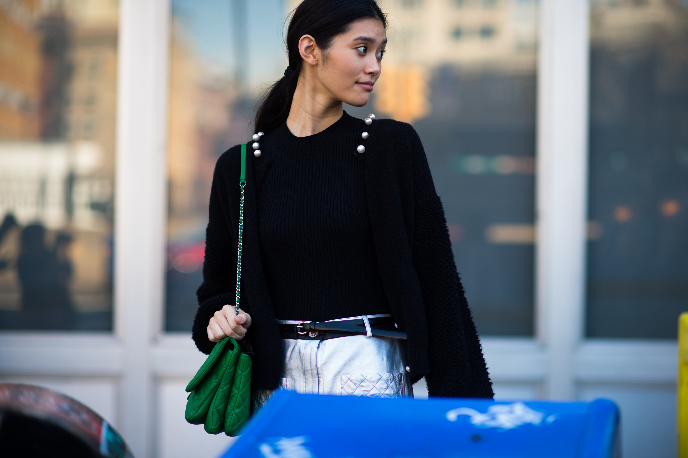 Chinese model with a green Chanel bag
