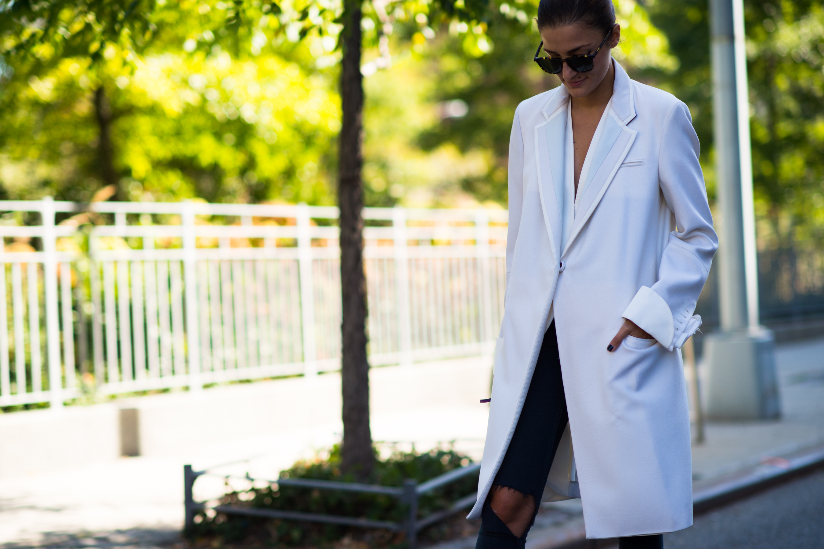 Italian blogger wearing a white coat