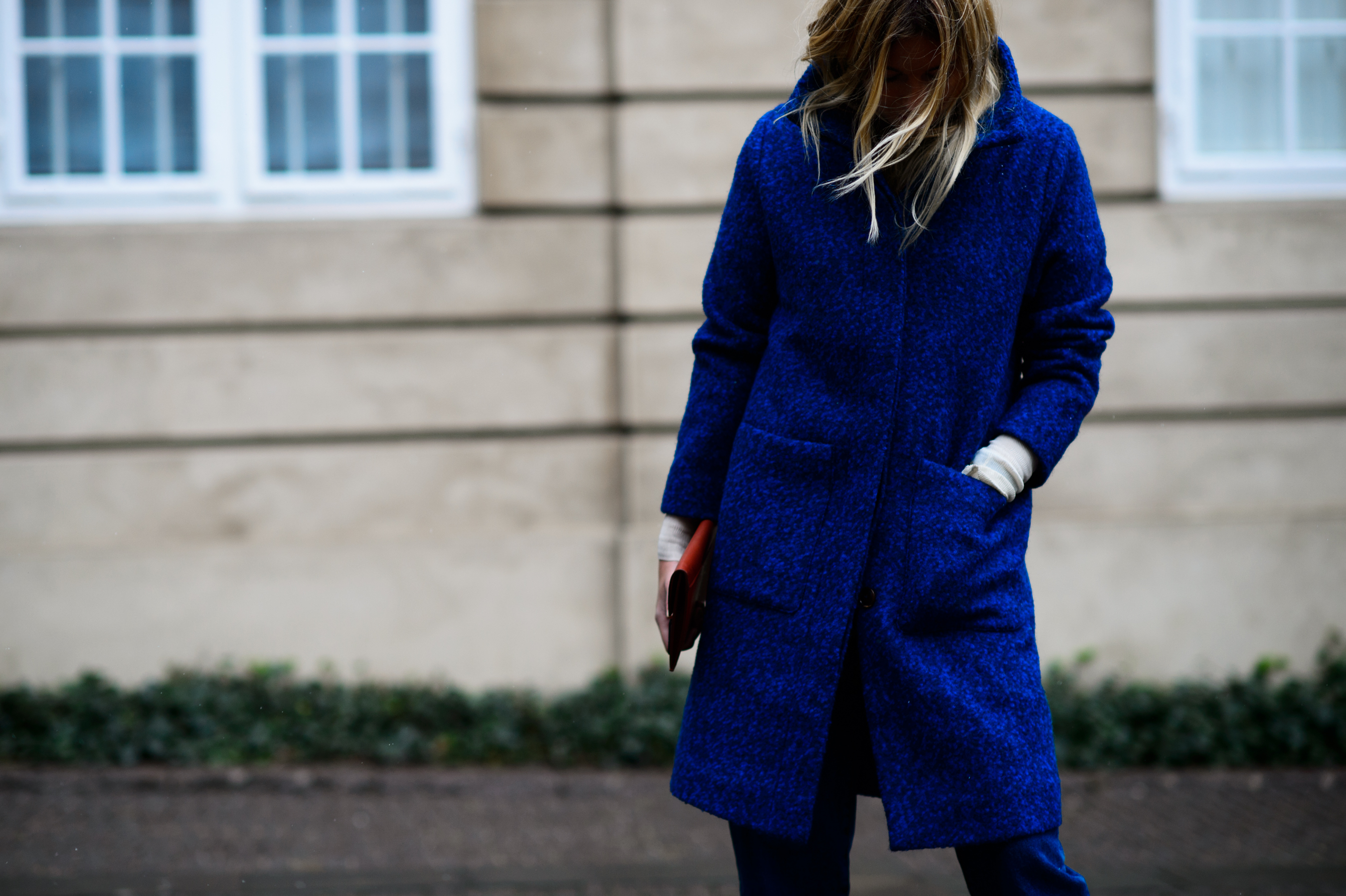 British French blogger wearing Ganni