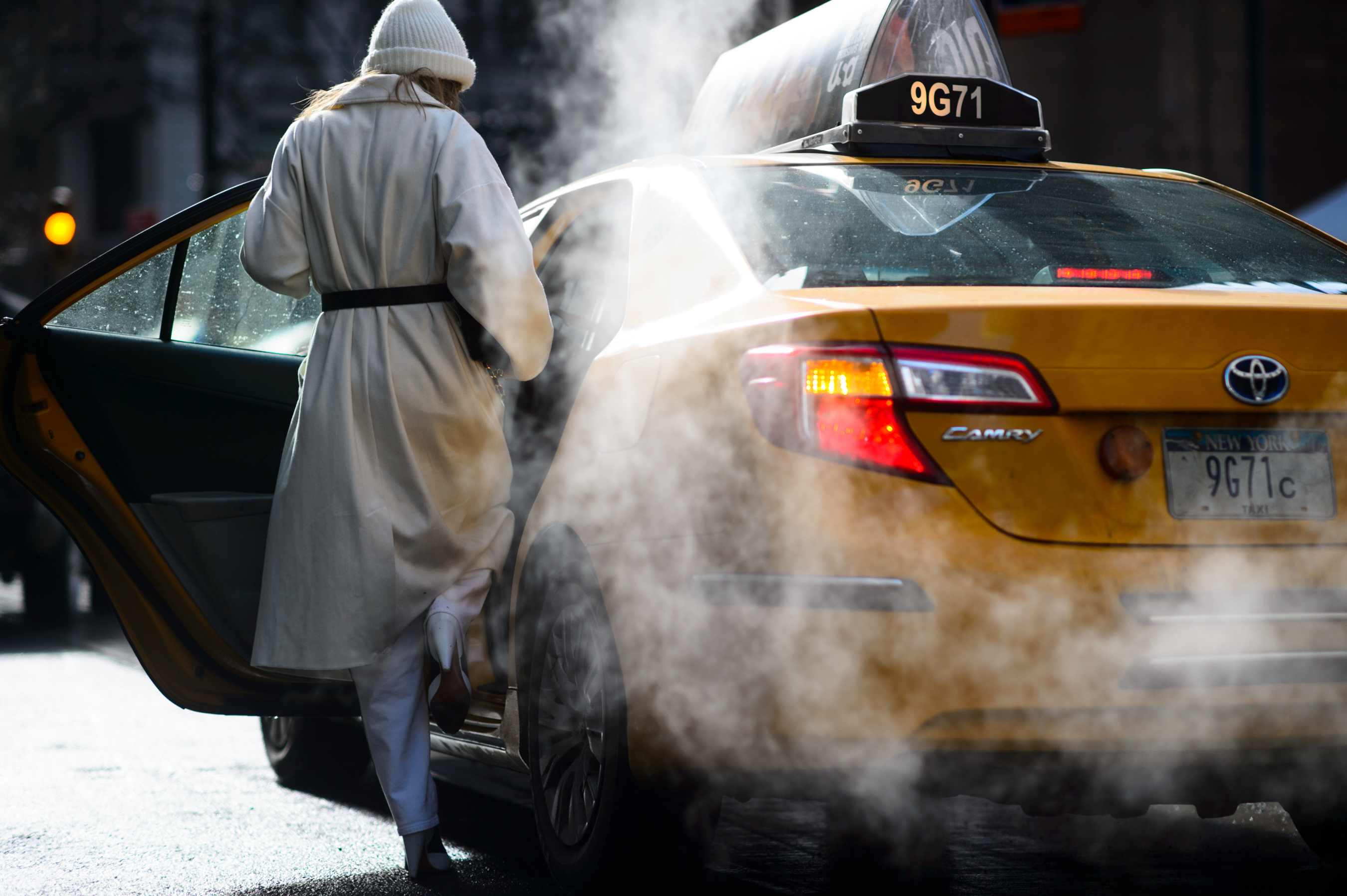 Danish blogger getting into a taxi