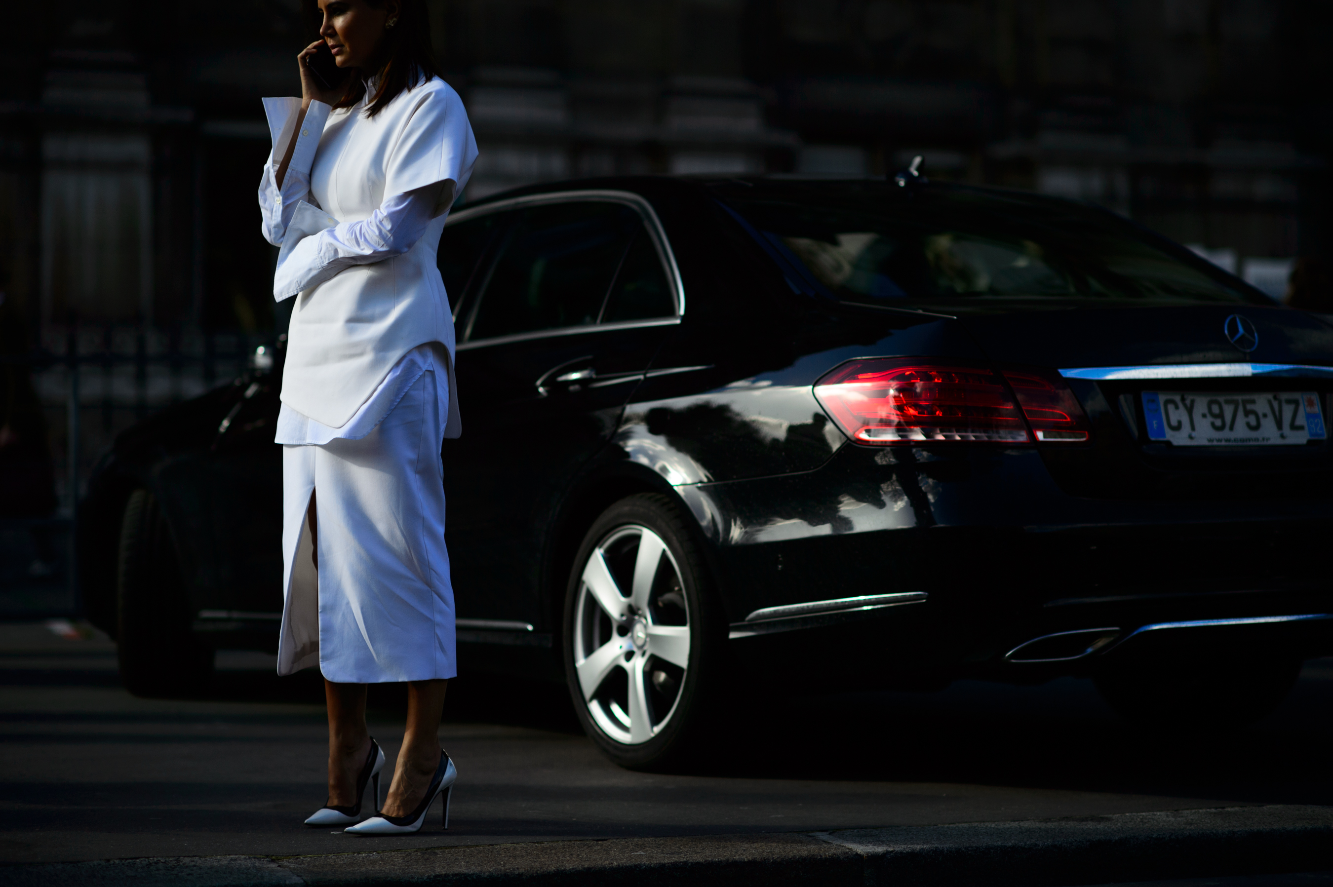 Australian editor wearing all white