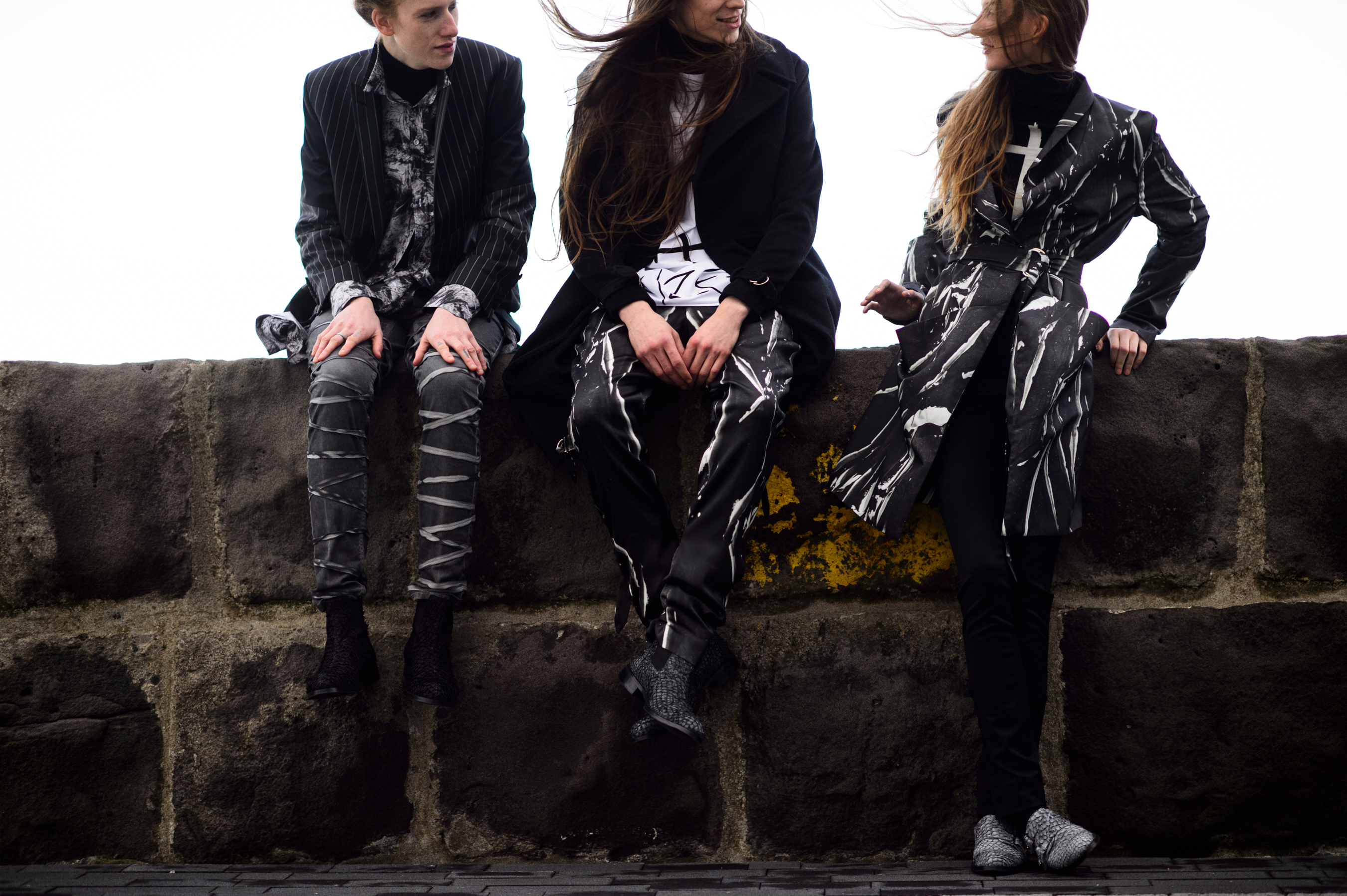 Three Icelandic models before a fashion show