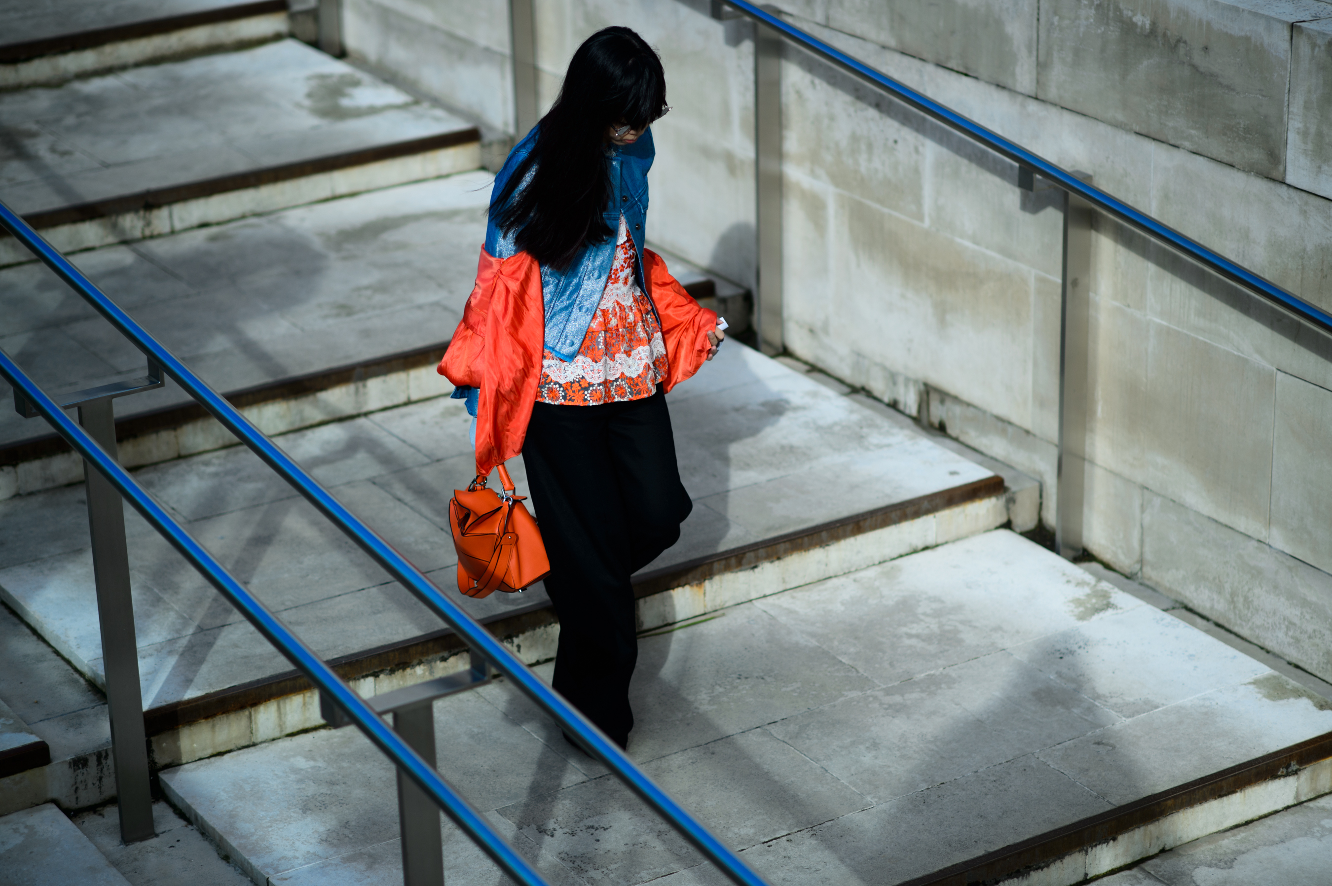 English blogger at the Tate Britain museum