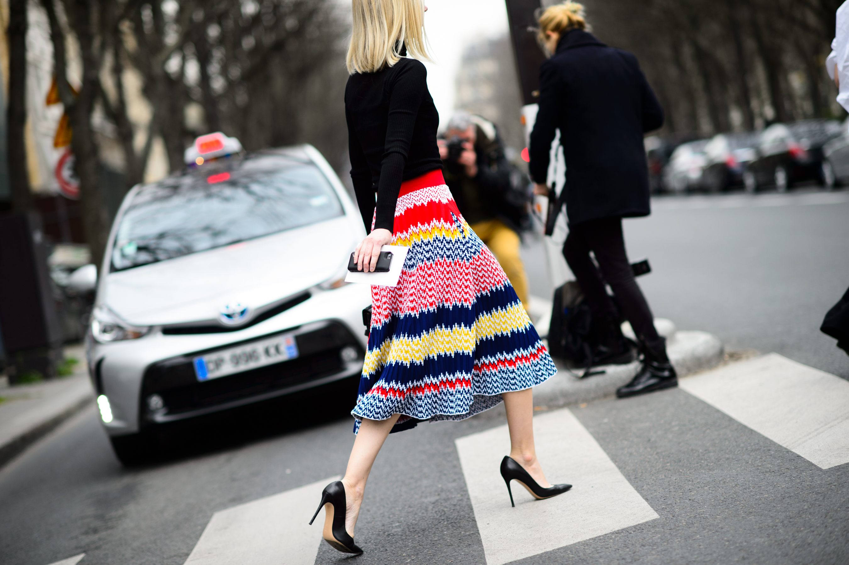 American editor crossing the street