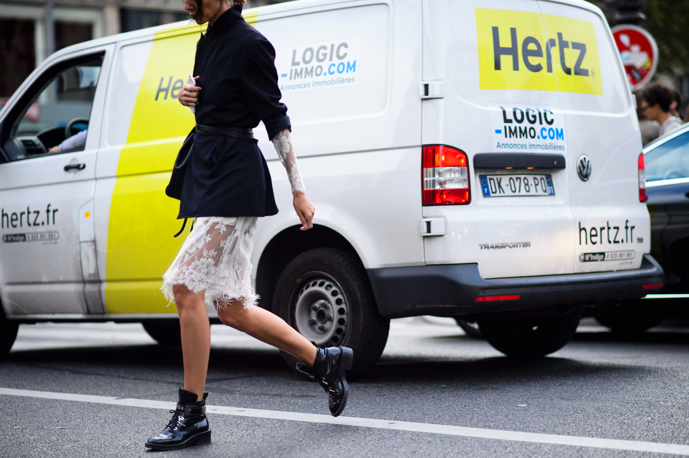 Ukrainian Vogue editor arriving to a show