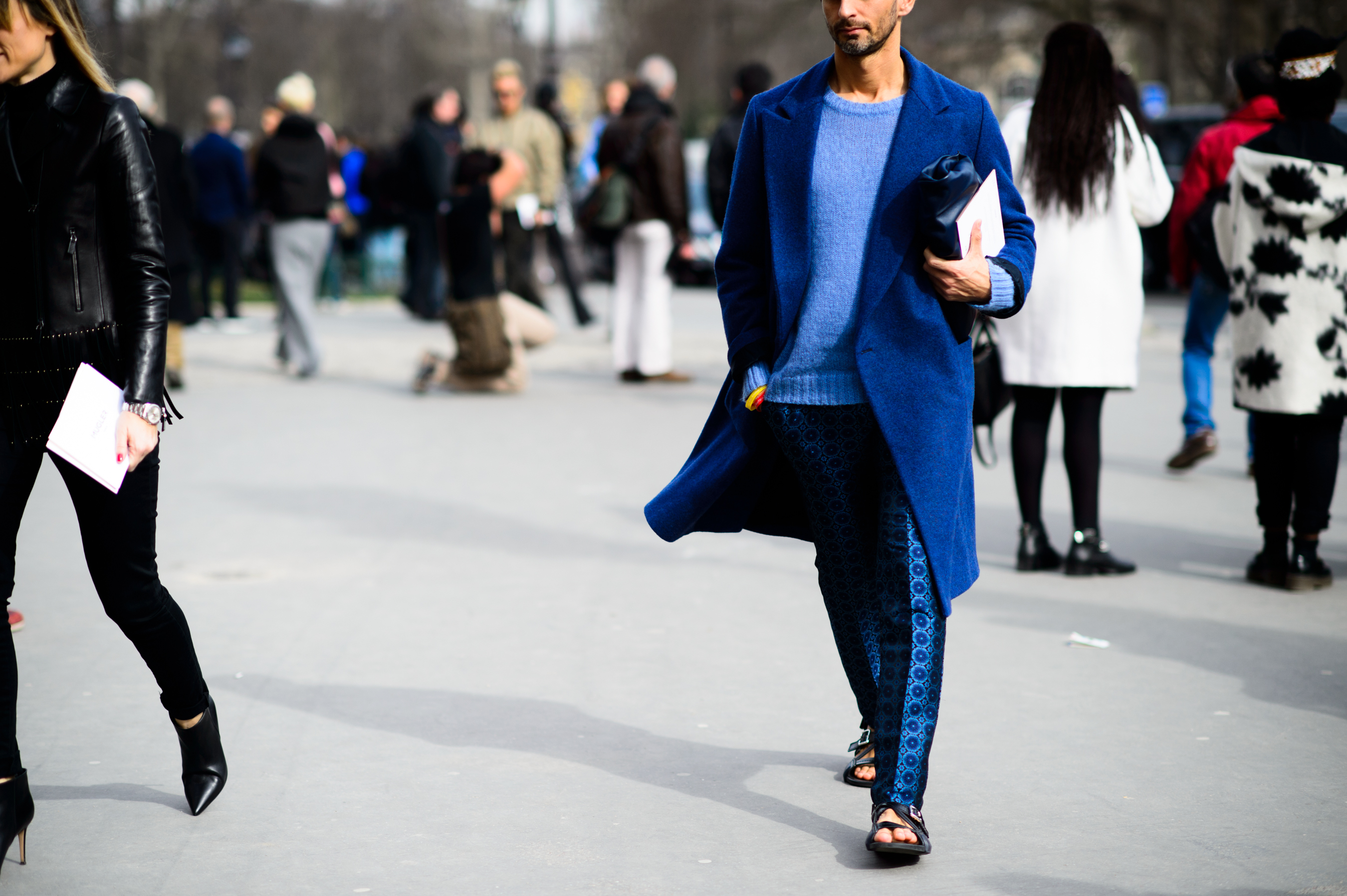 Italian journalist wearing blue