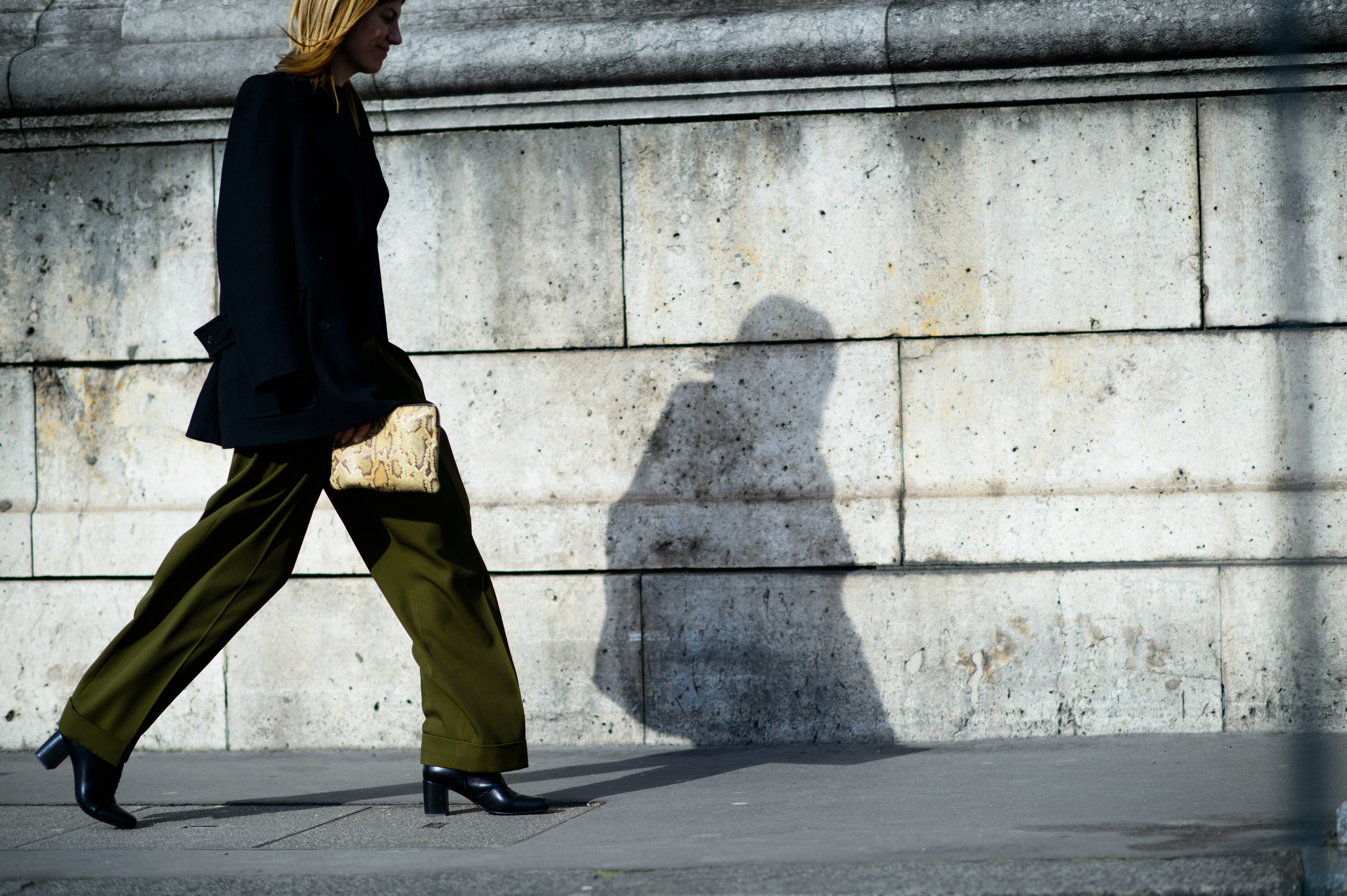 Woman wearing khaki pants