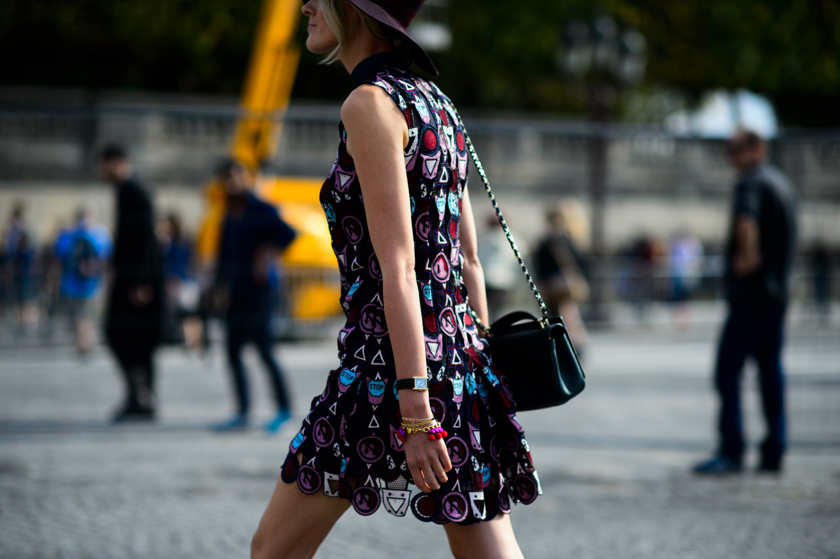 Blogger before the show