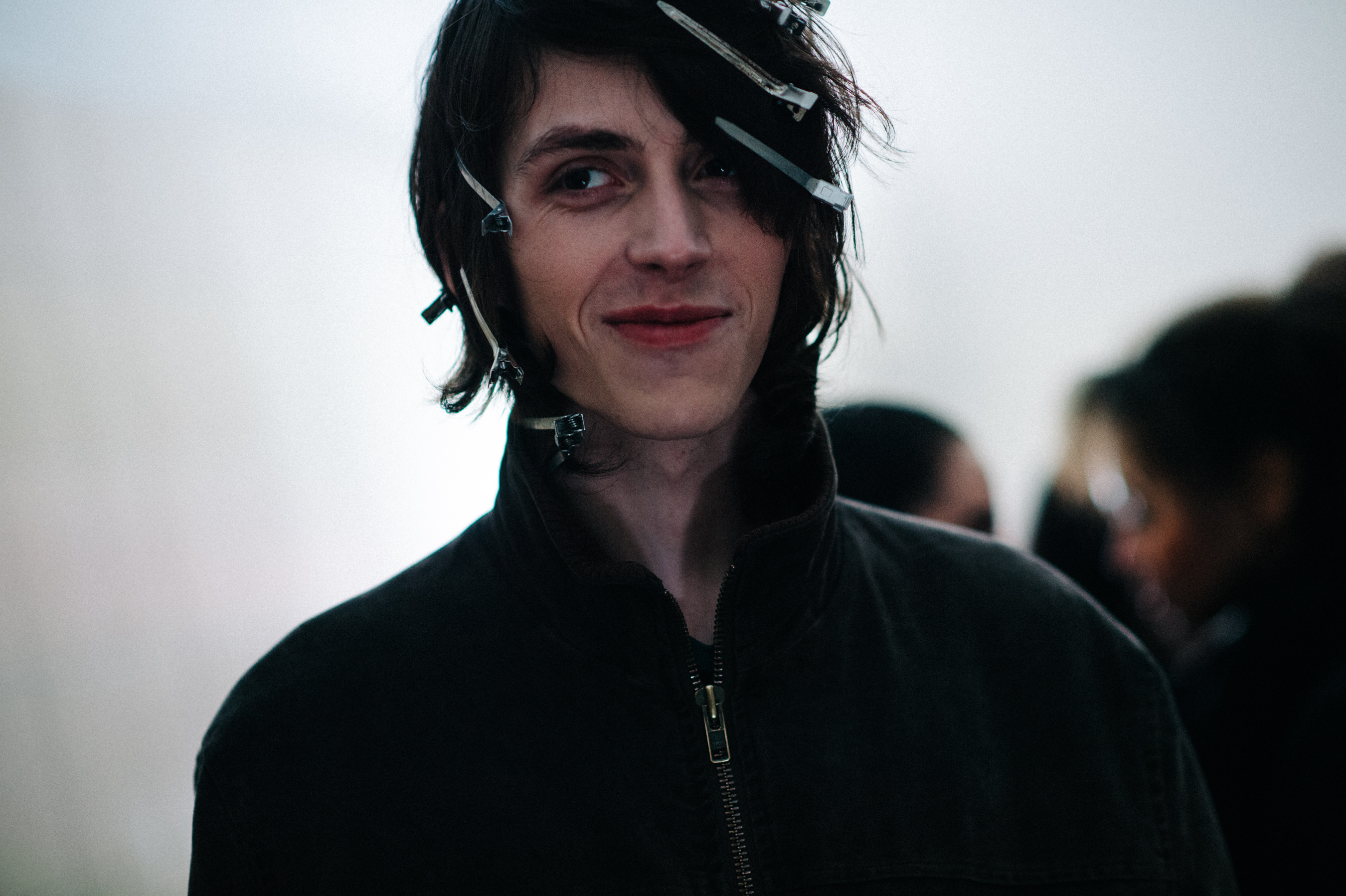 Male model hair clips