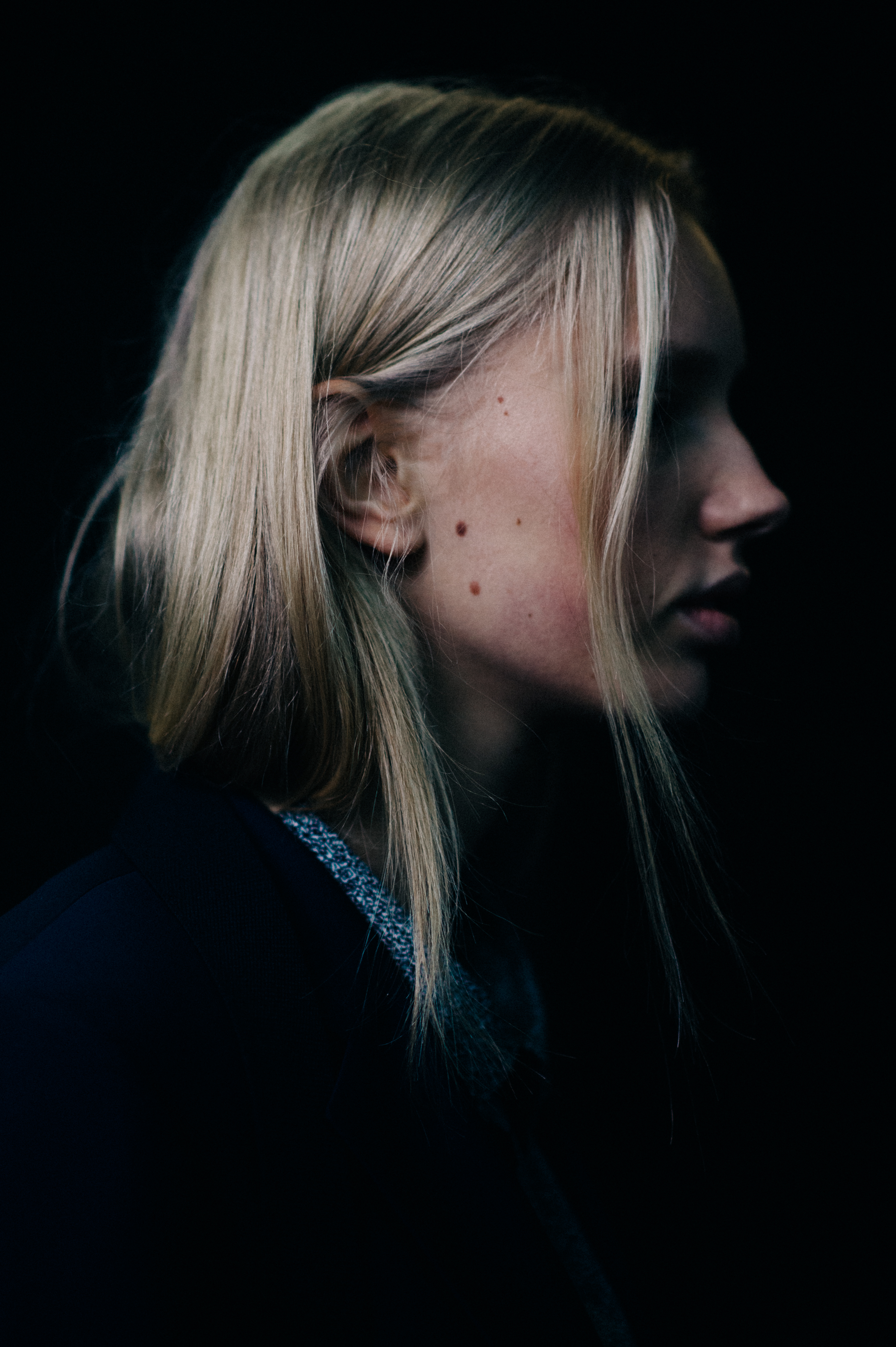 Model with beauty marks