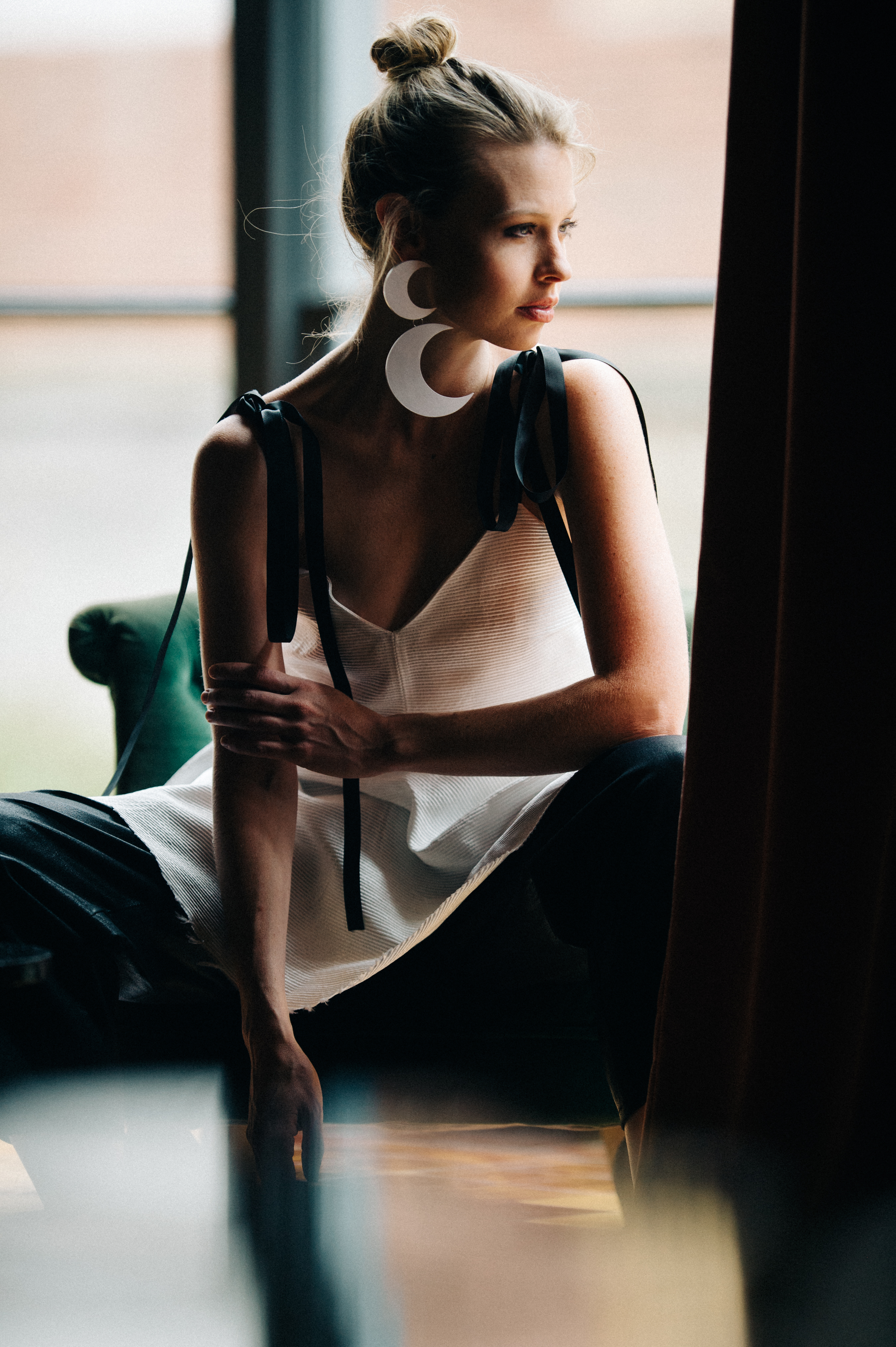 Australian blogger in low light