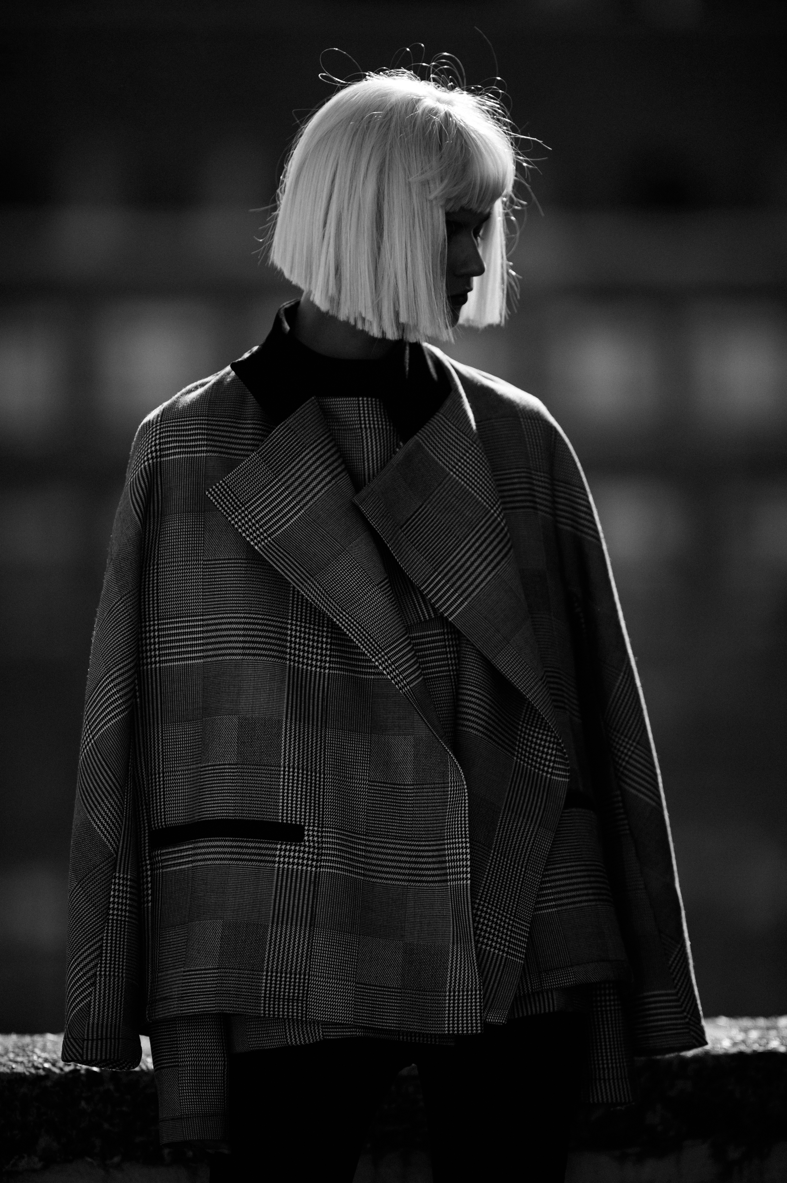 Model with white hair