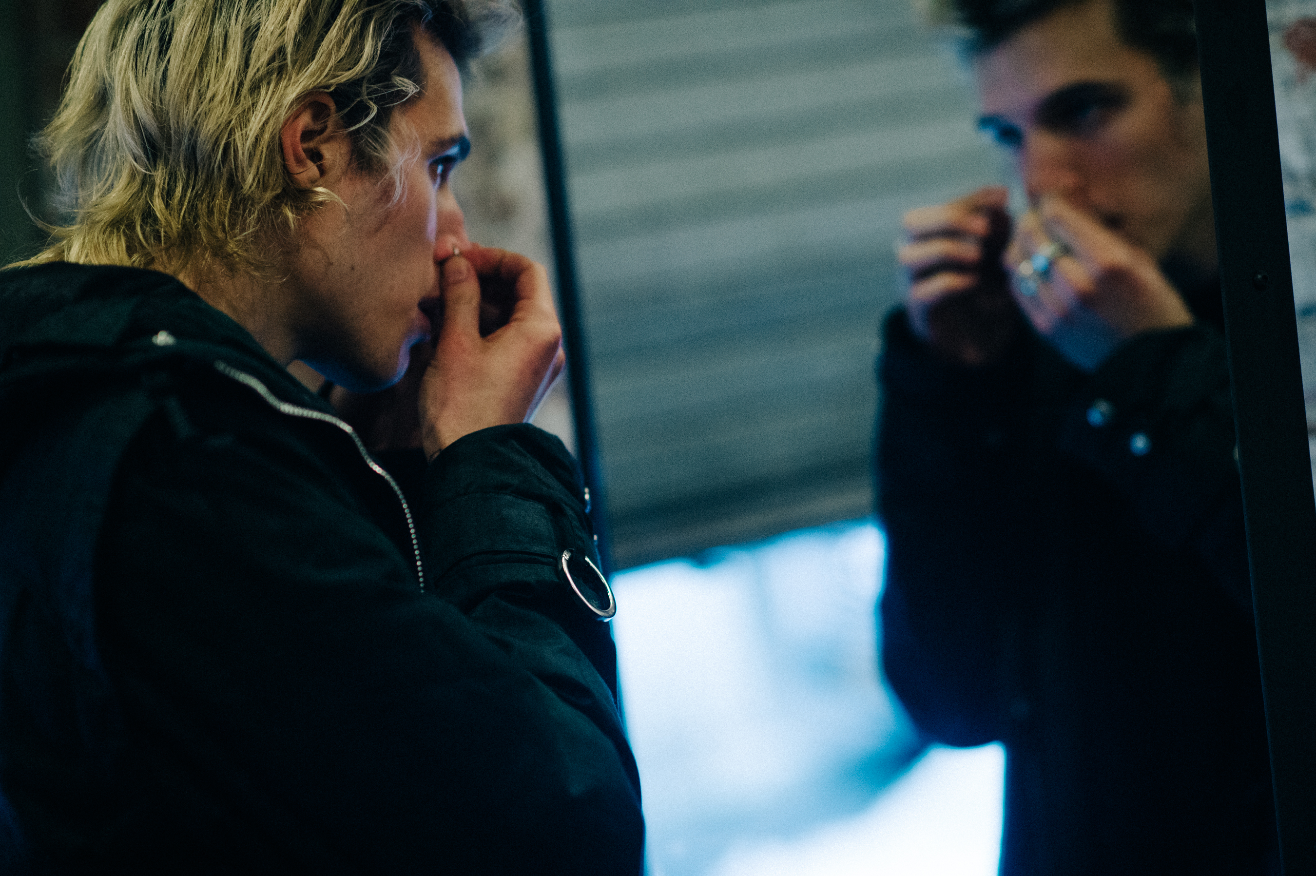 Male model nose ring