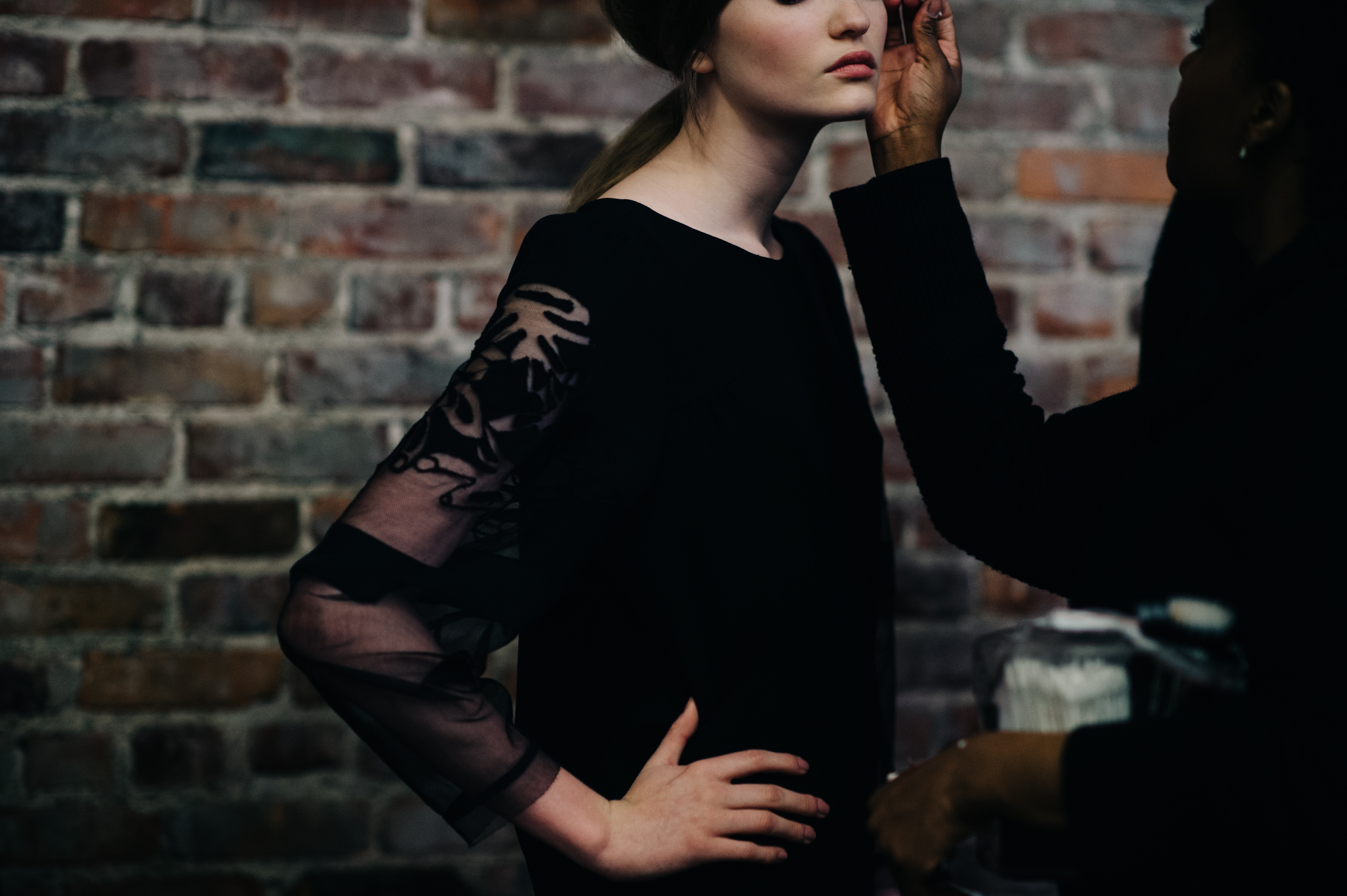 Model make up before show