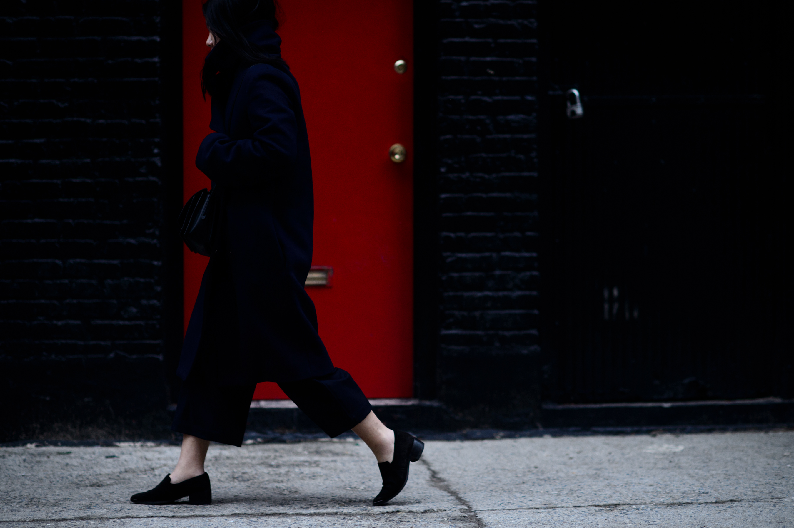 Woman wearing black