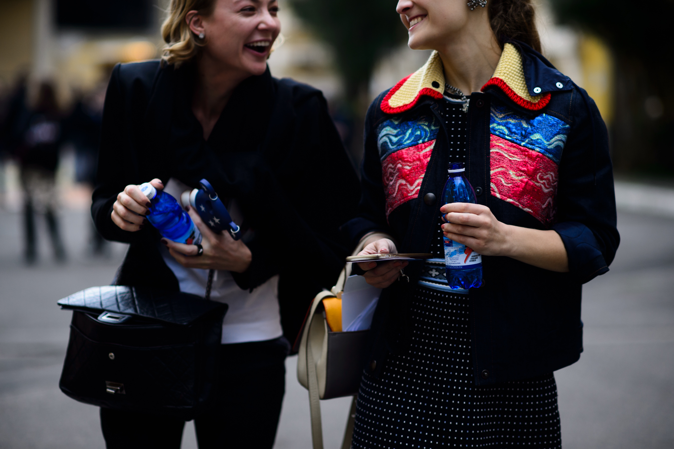 Two women attending Altaroma