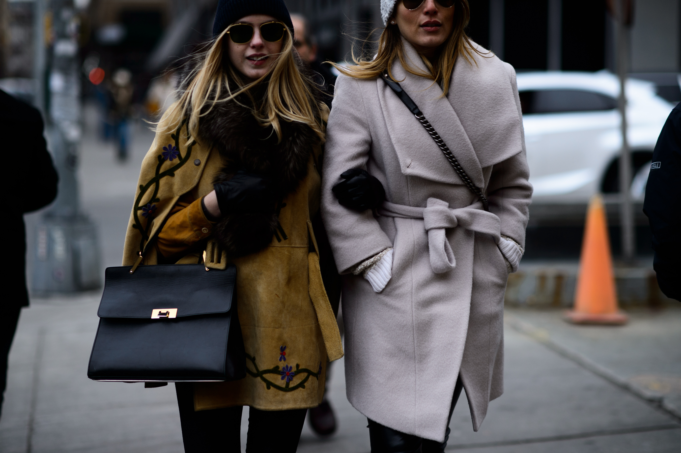 Two girls before the show