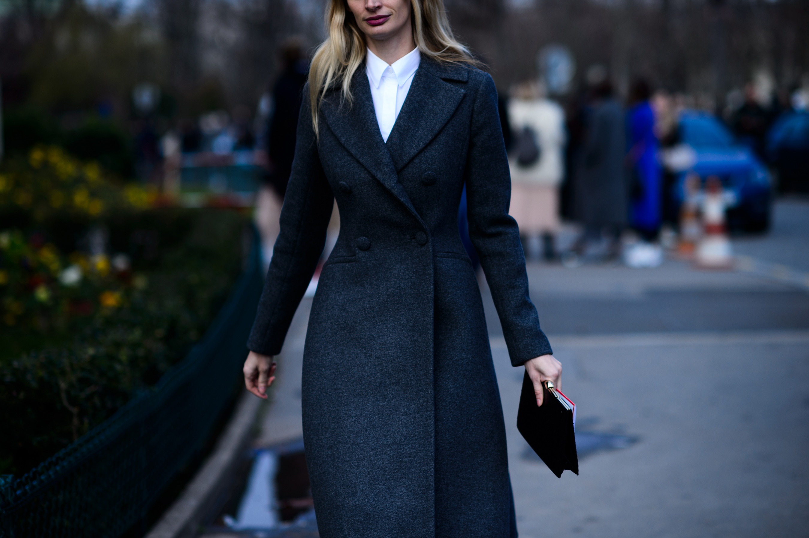Woman wearing grey classic cut coat