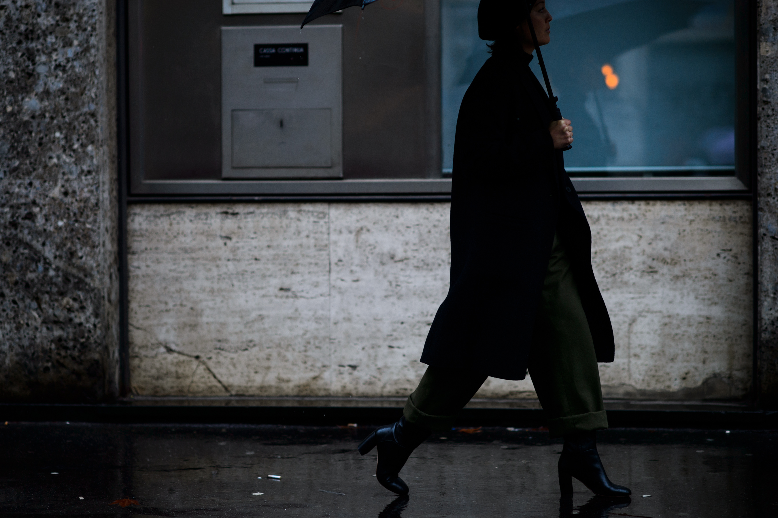Woman wearing khaki culottes