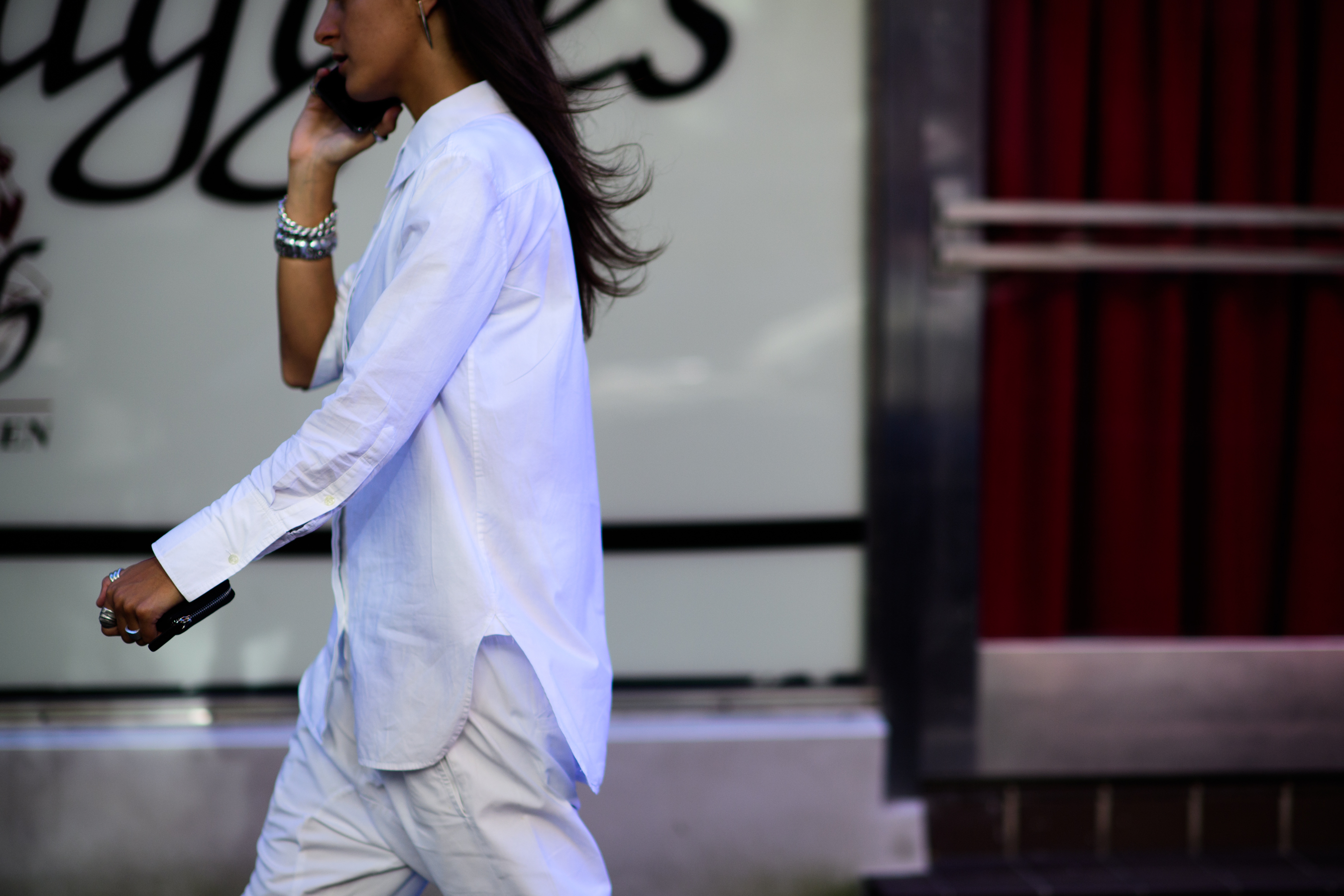 Woman wearing all white outfit