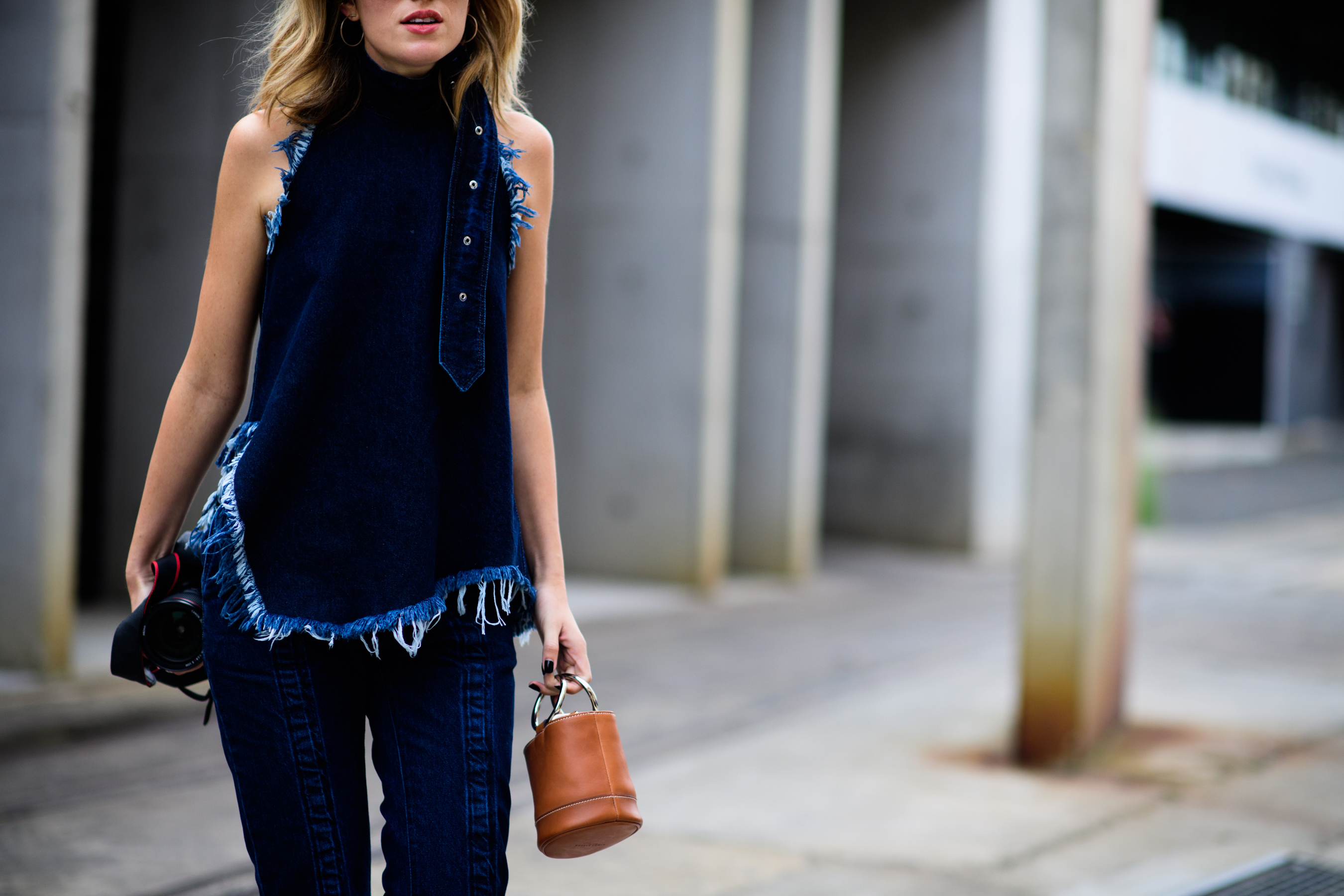 Blogger wearing total denim look