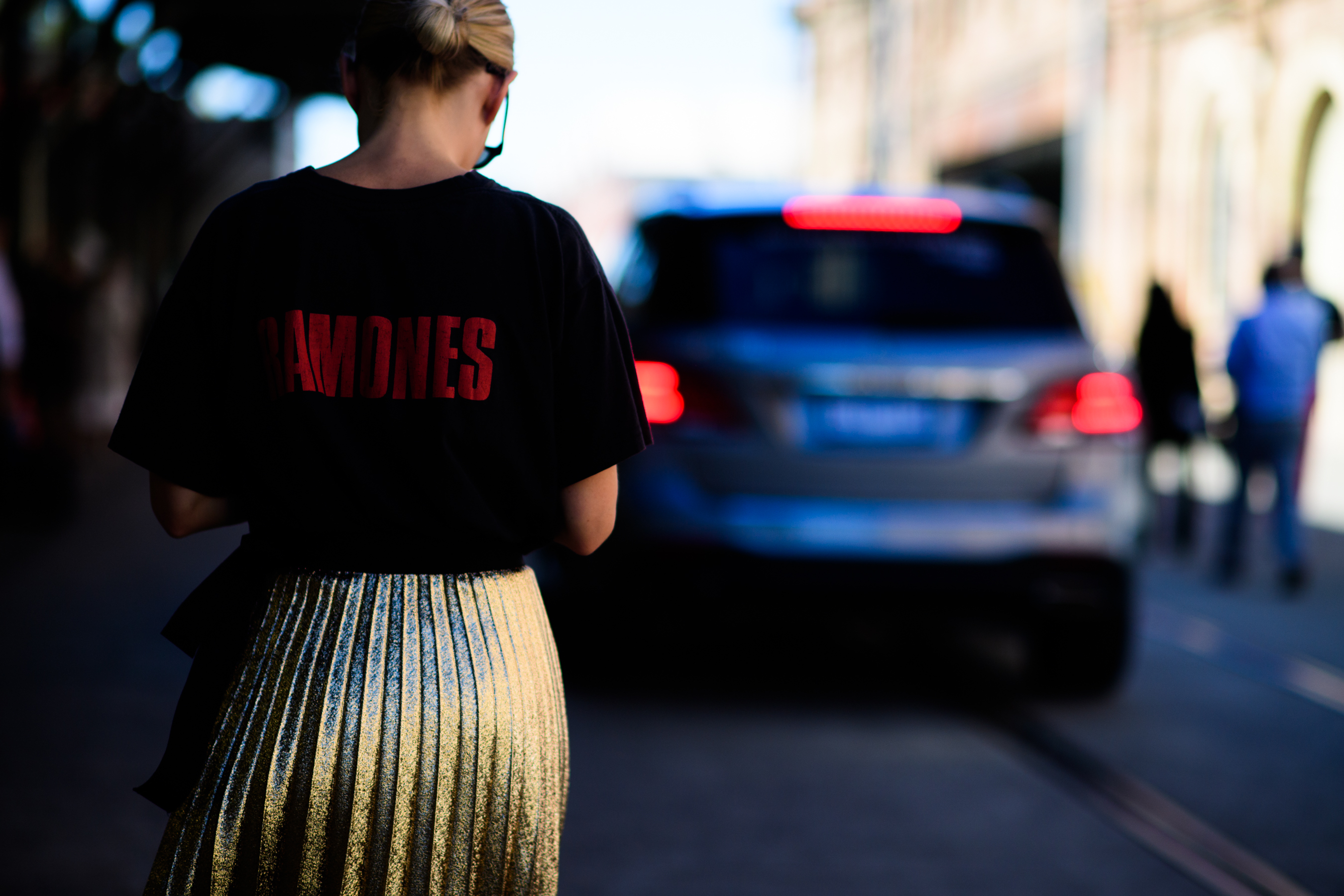 Kiwi blogger wearing Ramones t-shirt