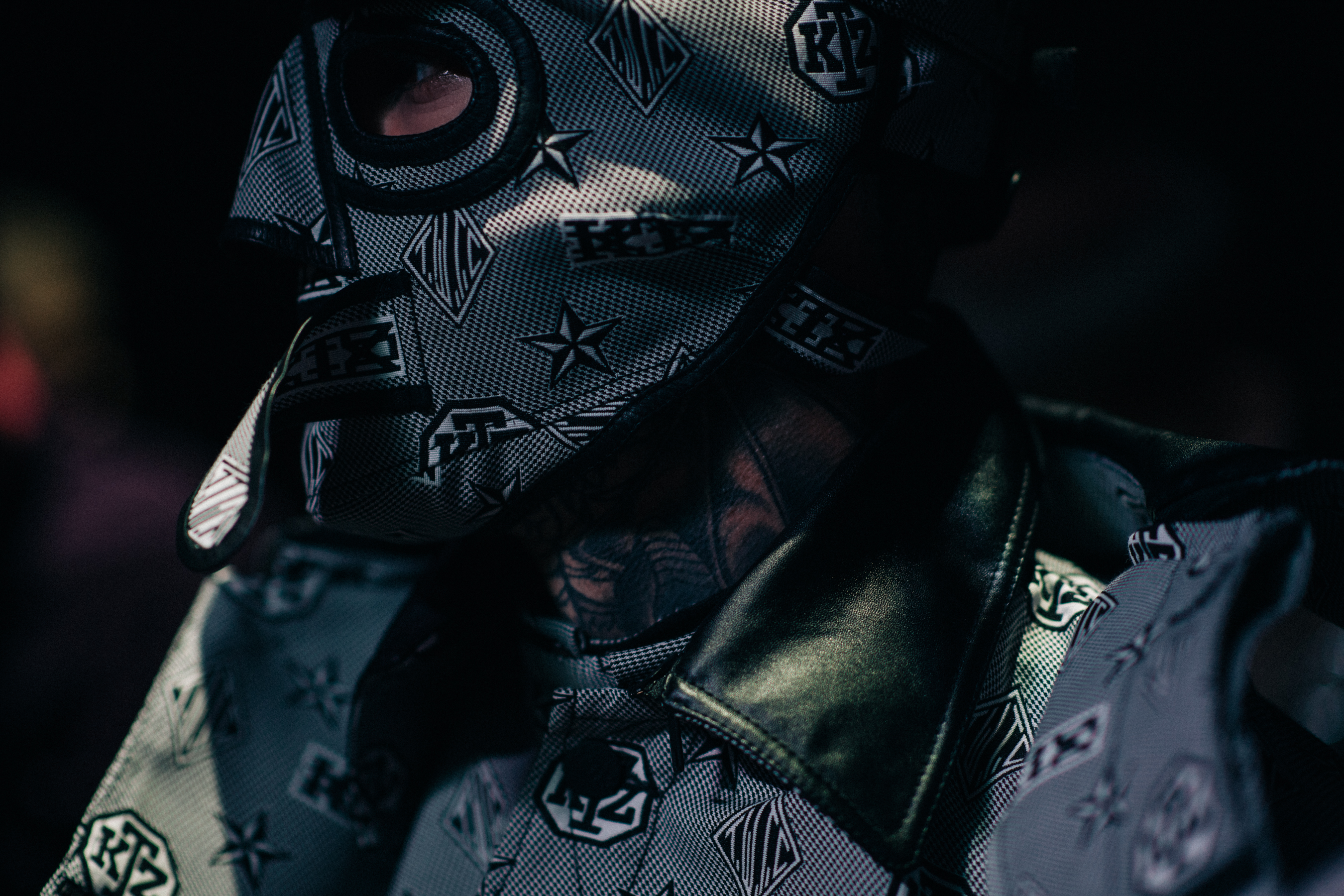 Details of an outfit on a model