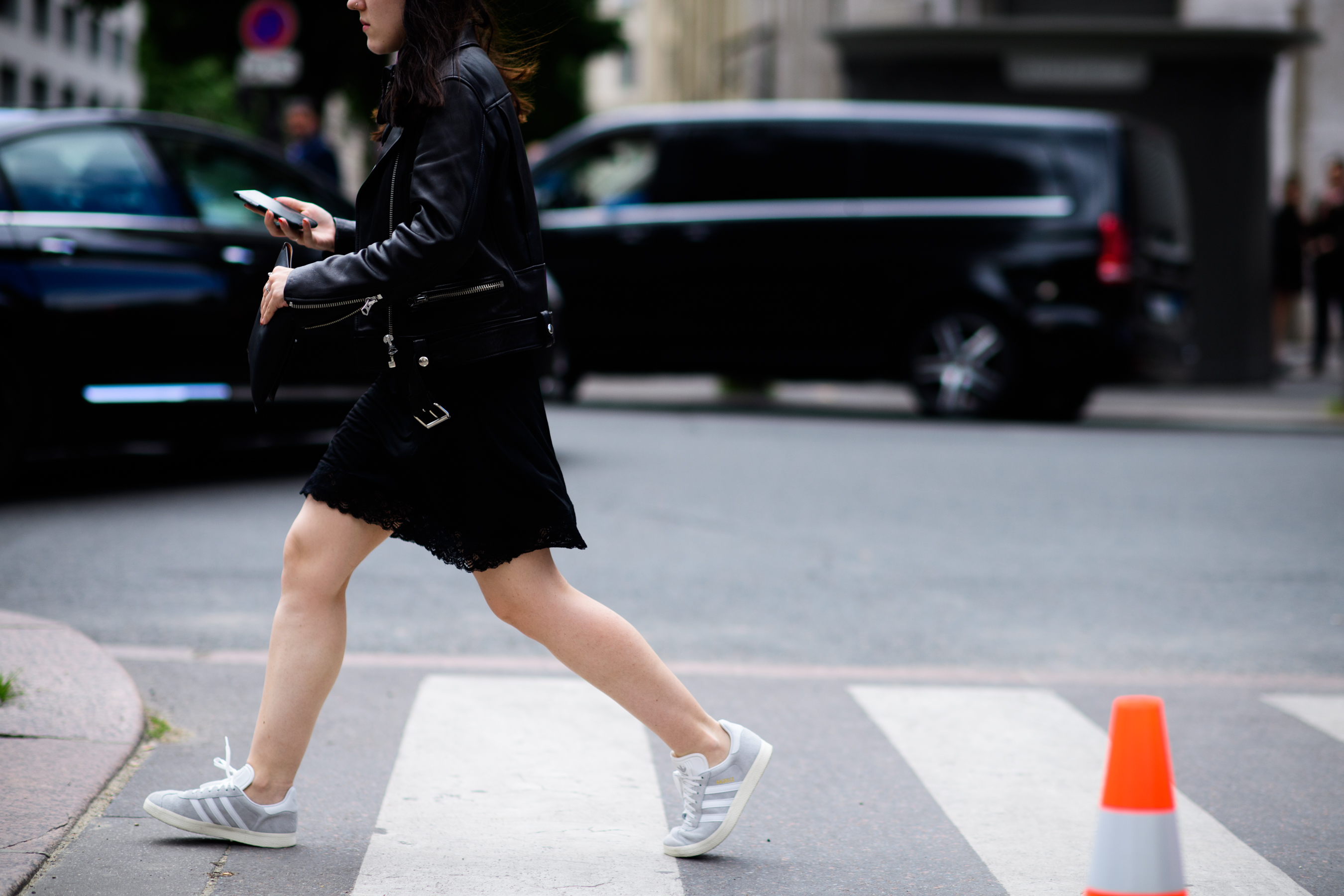 Black outfit and white sneakers