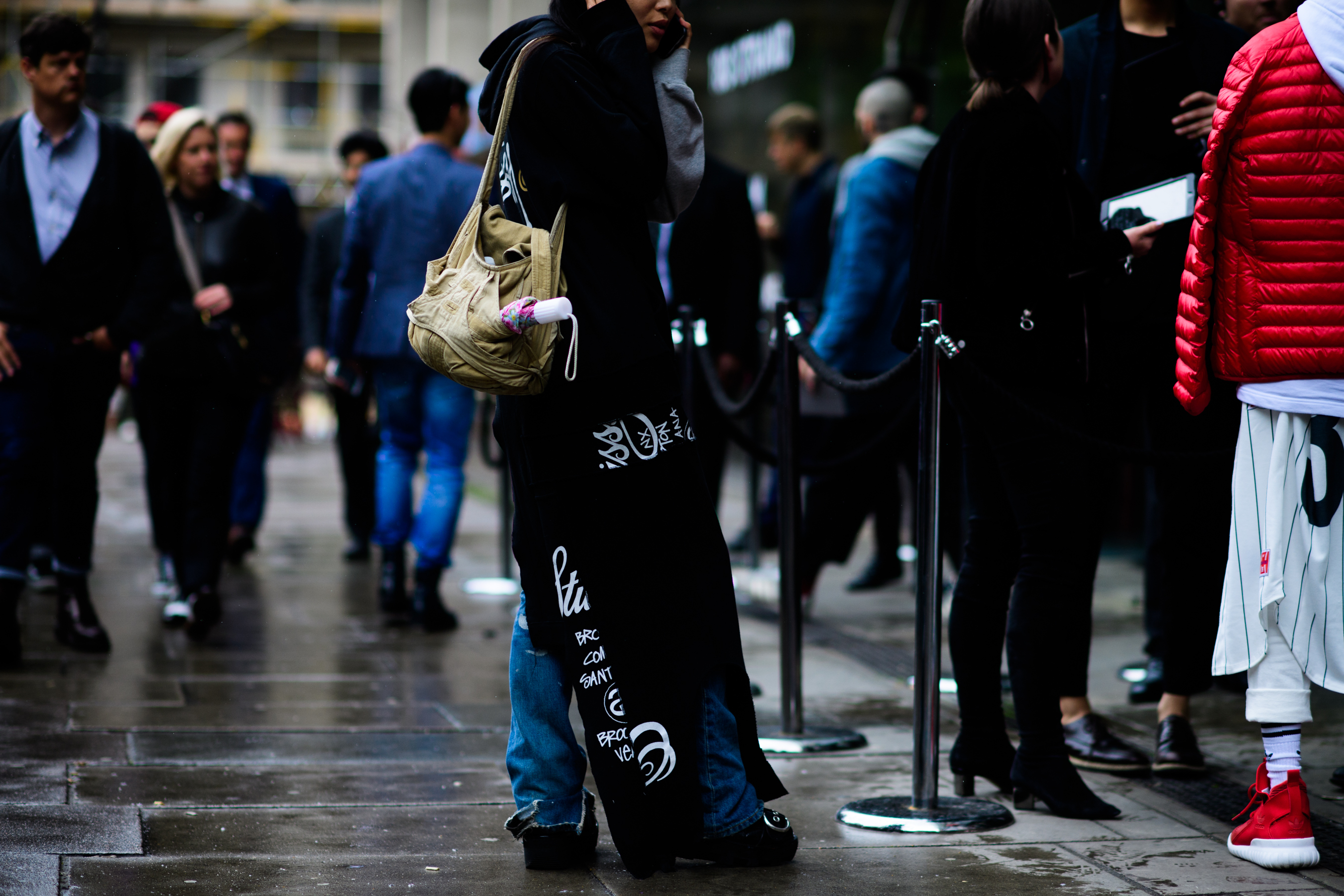 A long black outfit on denim