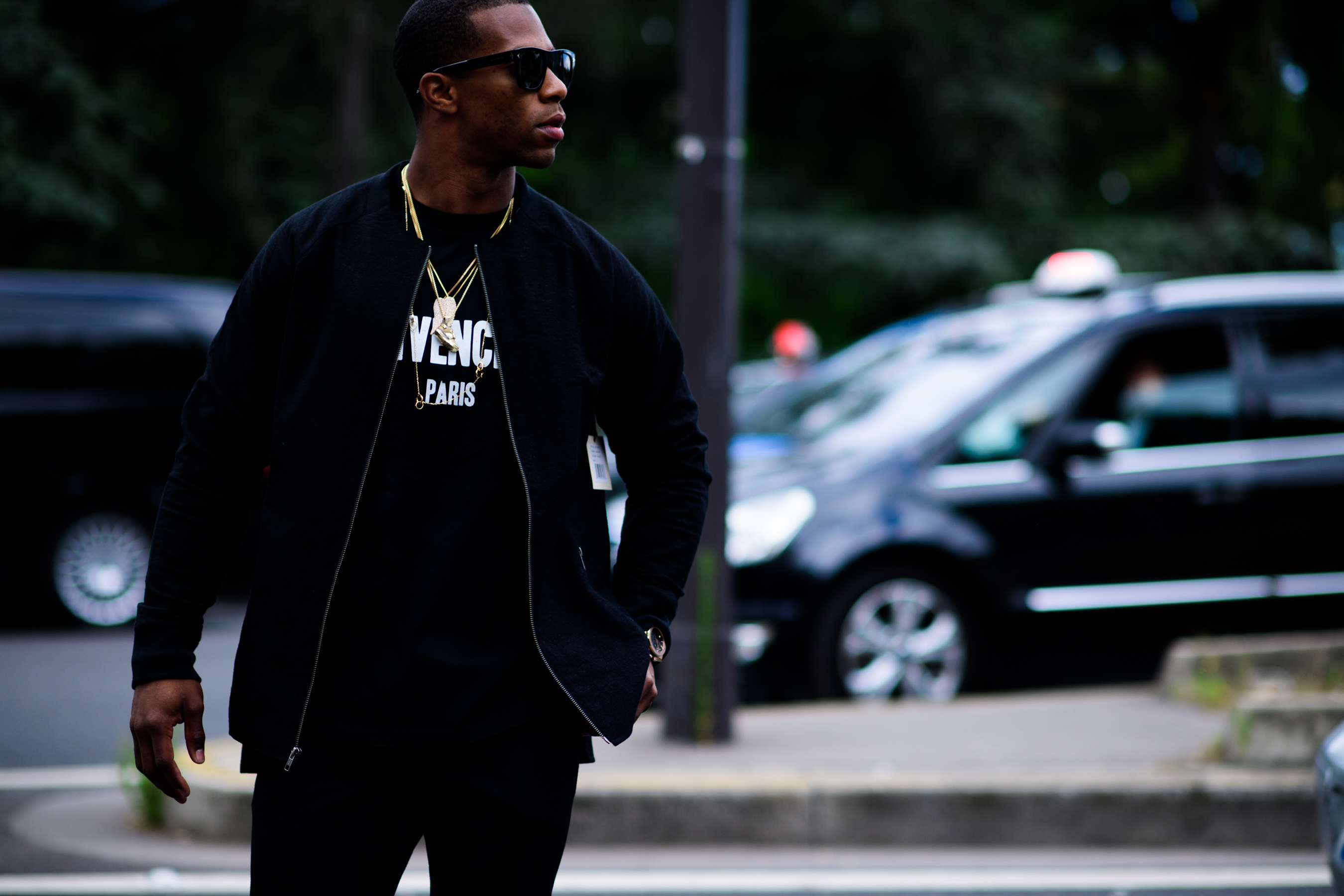 American football player in Paris