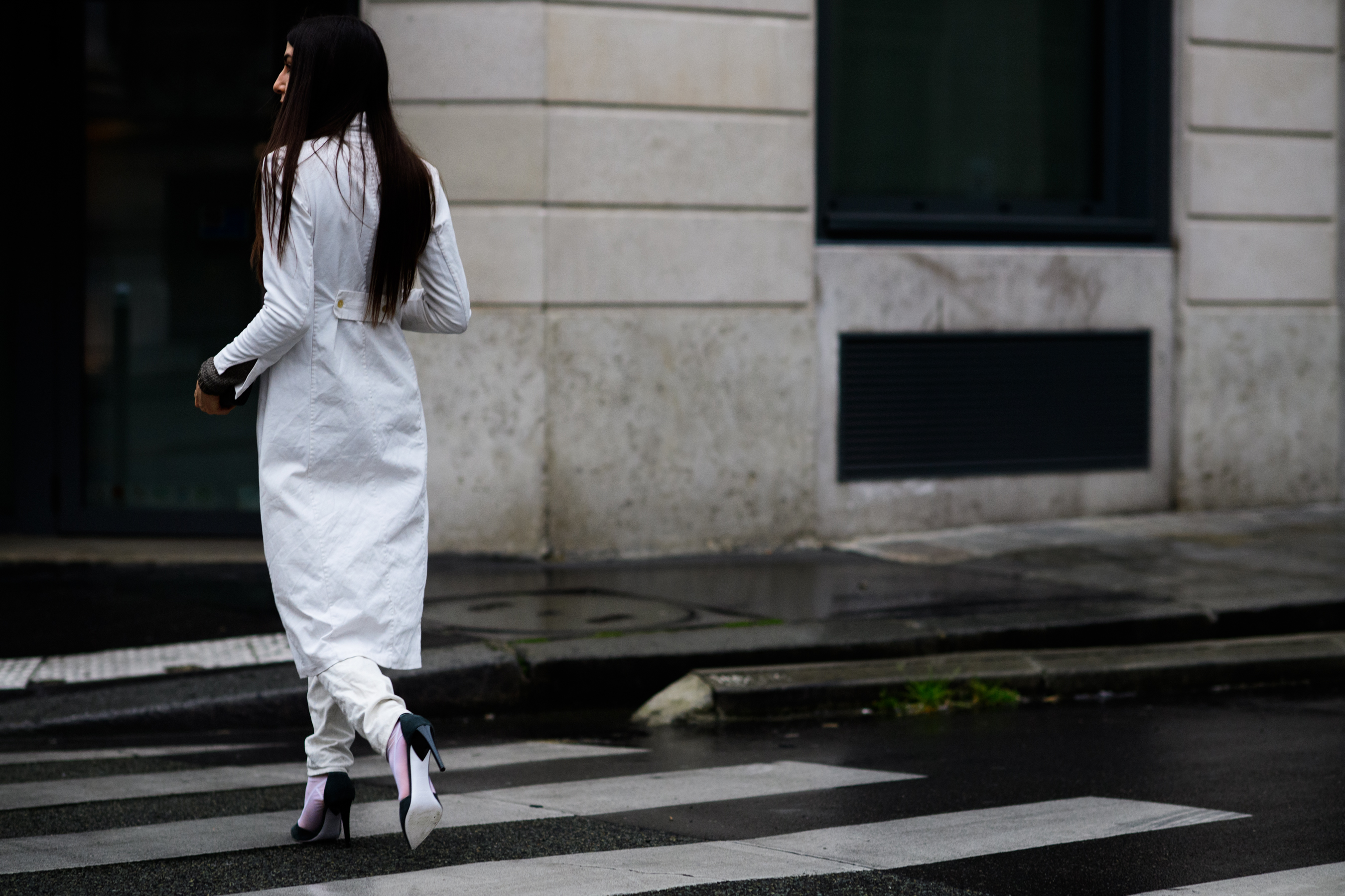Italian woman in all white