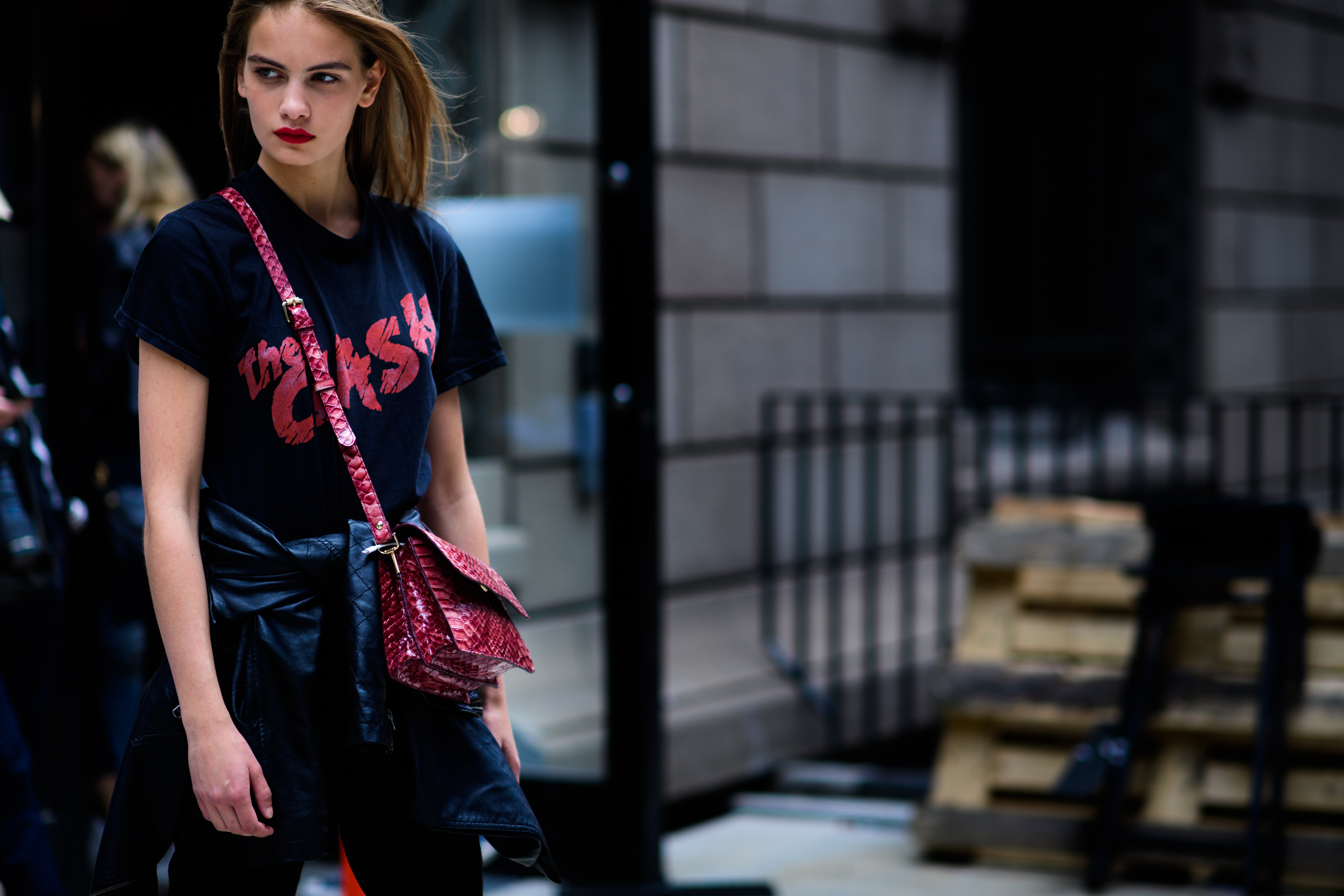 Model wearing cash t-shirt